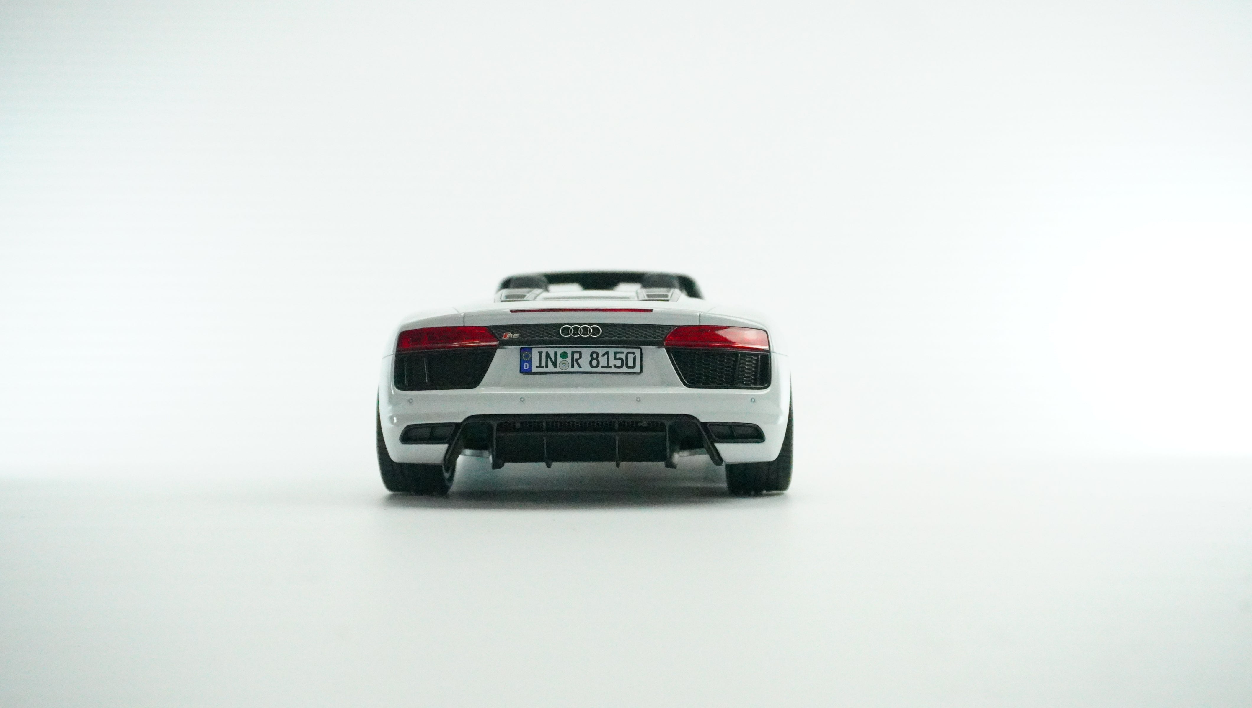 Audi R8 Spyder V10 1:18