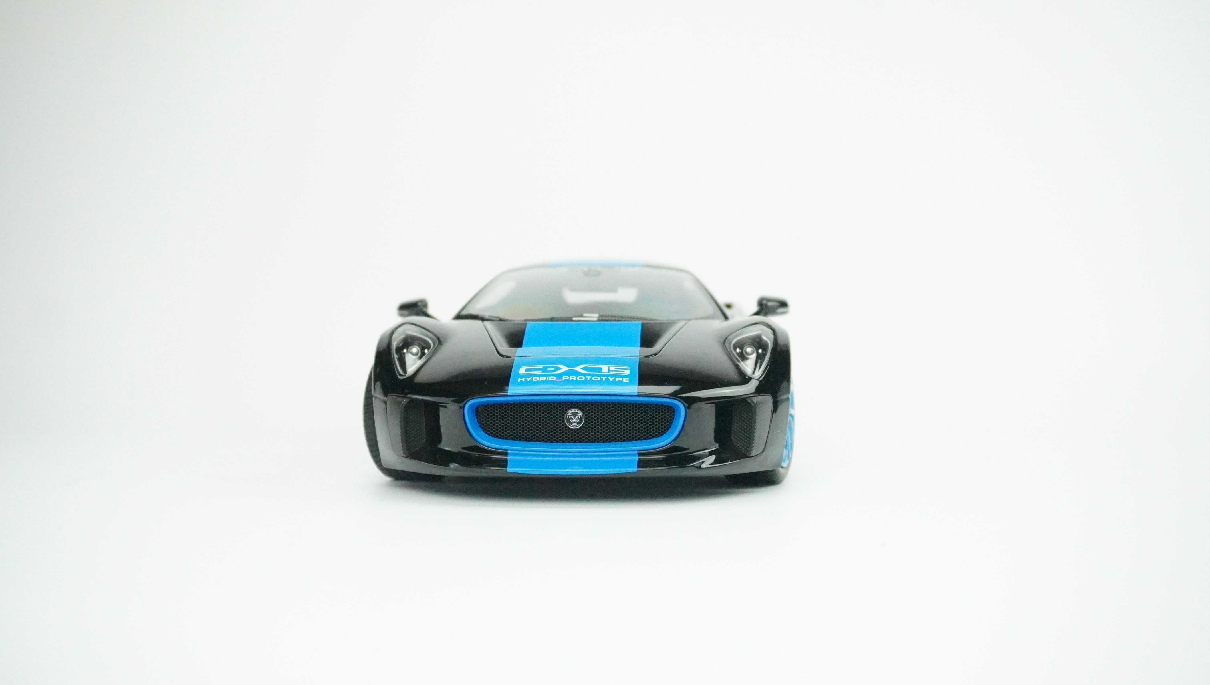 Jaguar CX75 2013 1:18