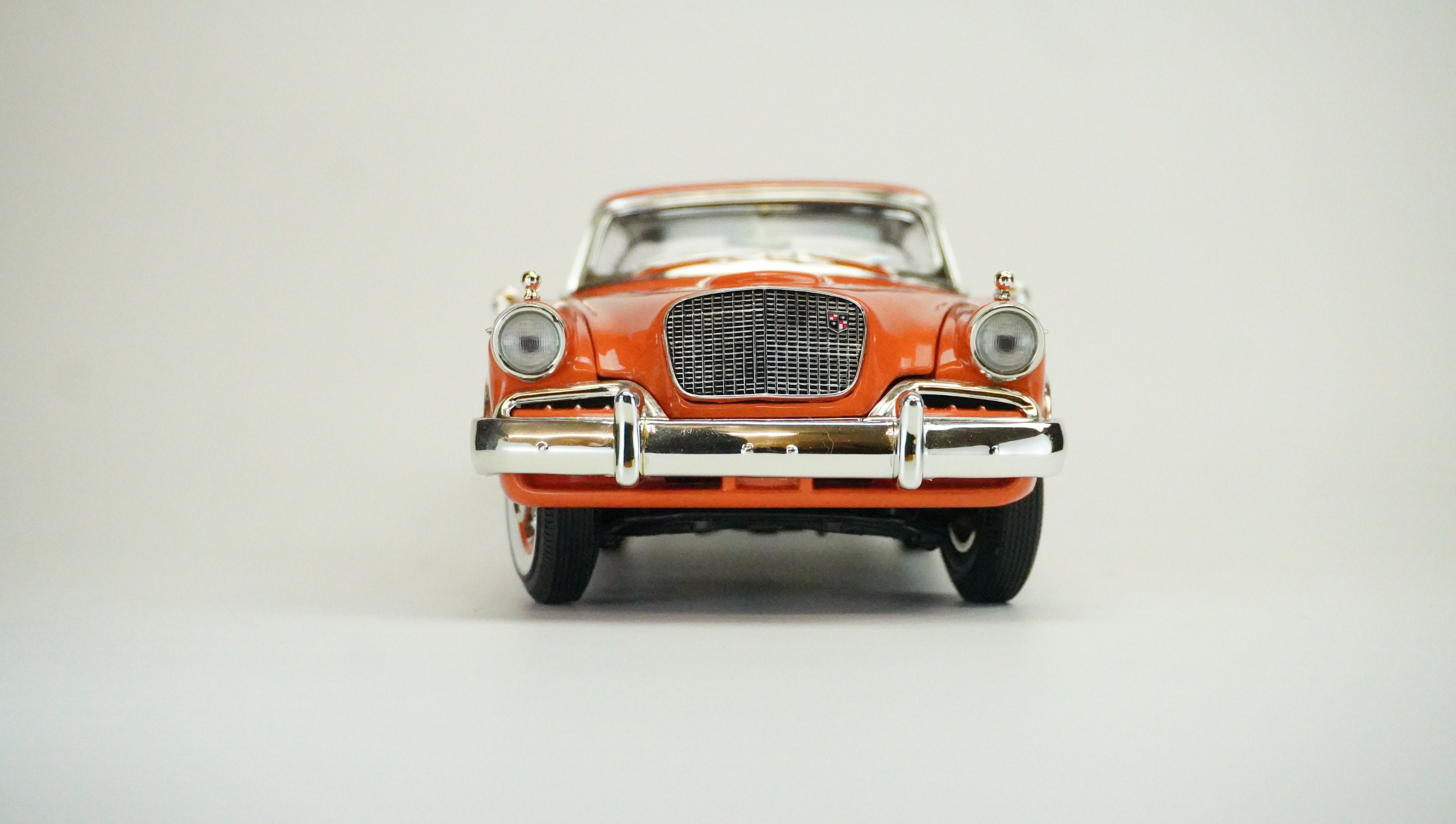 Studebaker Golden Hawk 1957 1:18