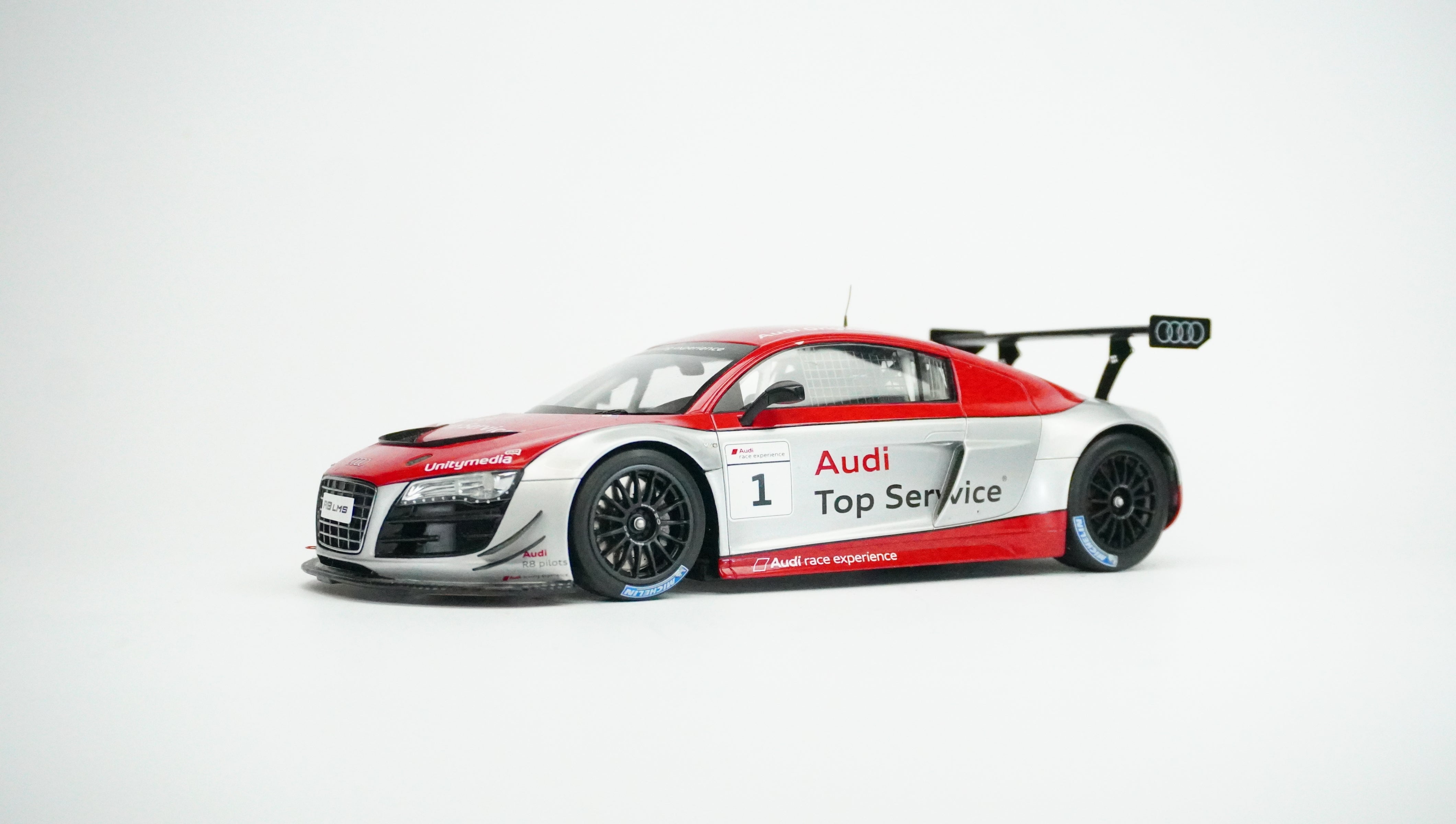 Audi R8 LMS Racing No. 1 1:18