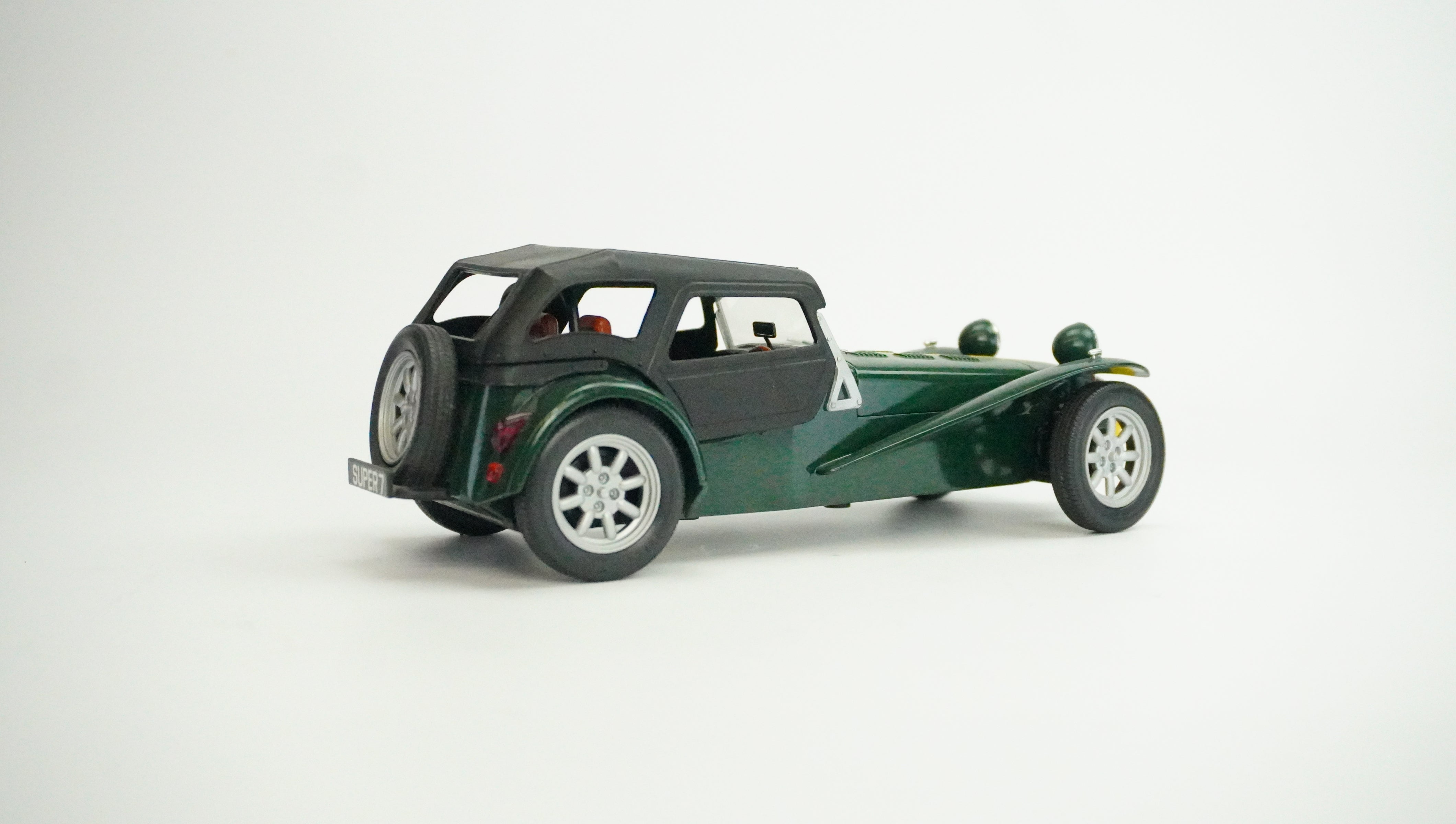 Lotus Caterham Super Seven 1973 1:18