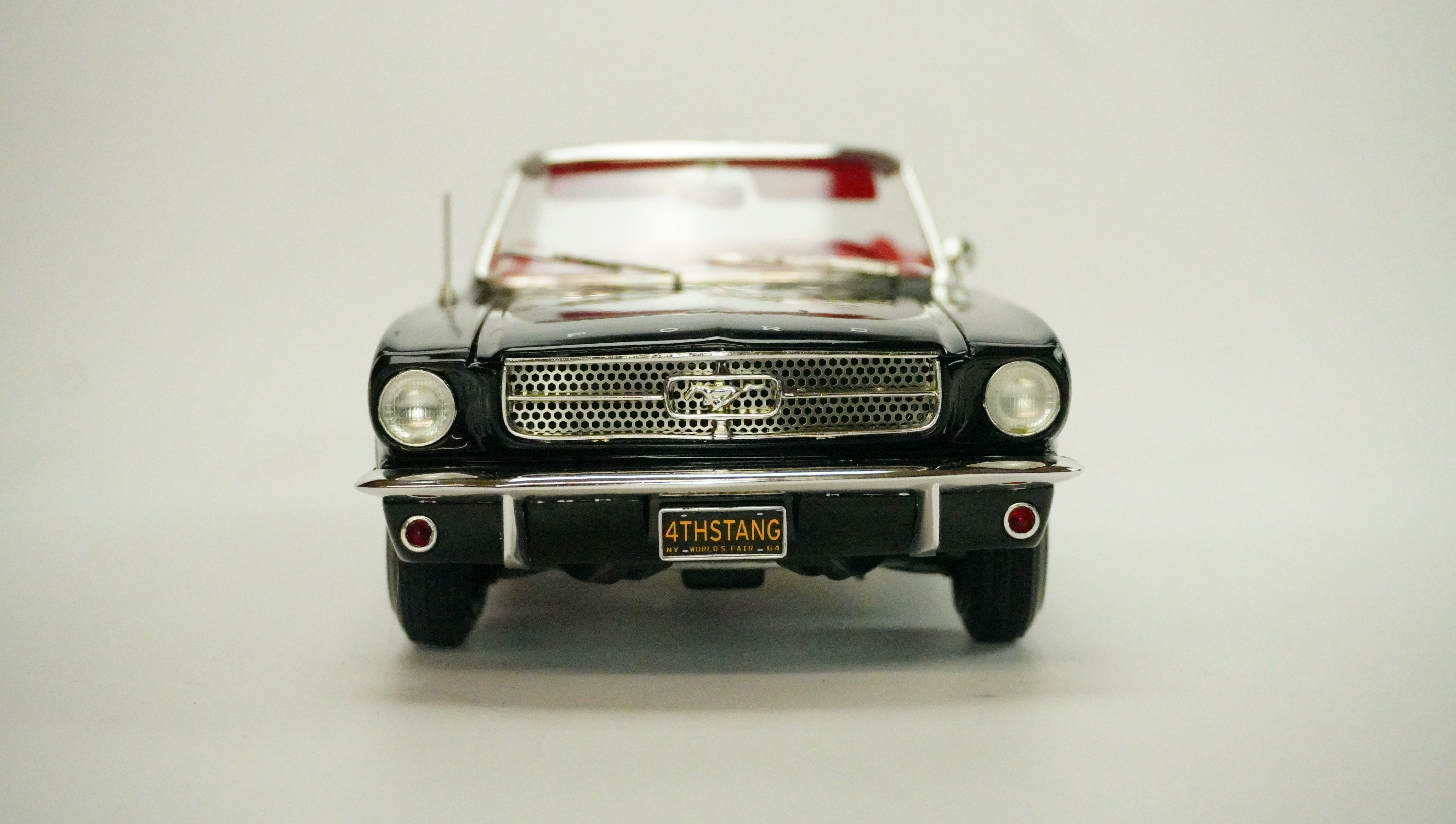 Ford Mustang Convertible Cabrio 1964 1:18