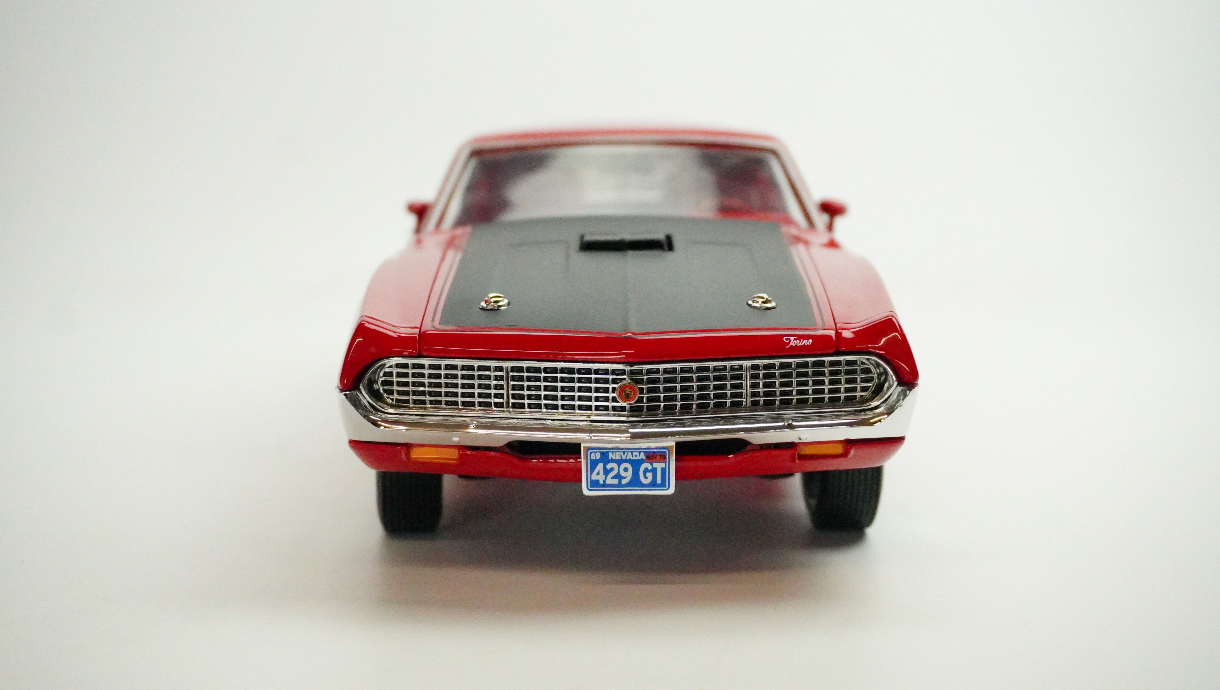 Ford Torino GT 1979 1:18