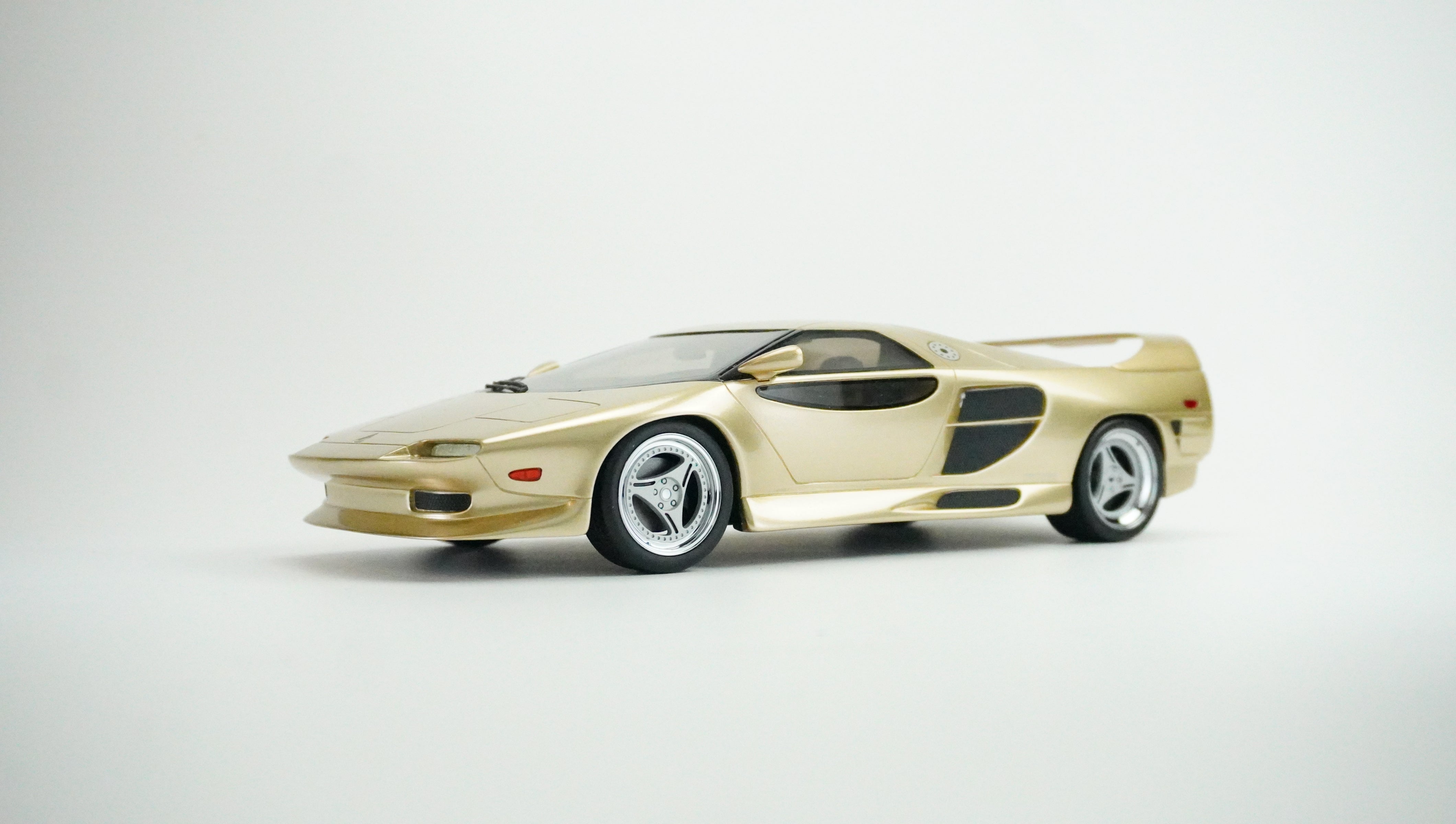 Vector M12 Limited 1995 1:18