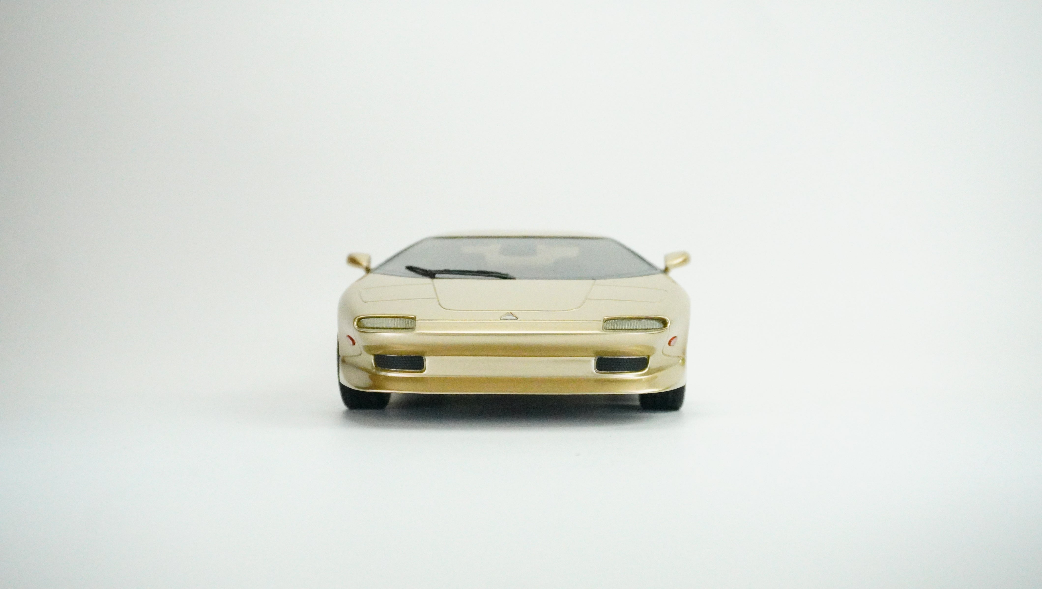 Vector M12 Limited 1995 1:18