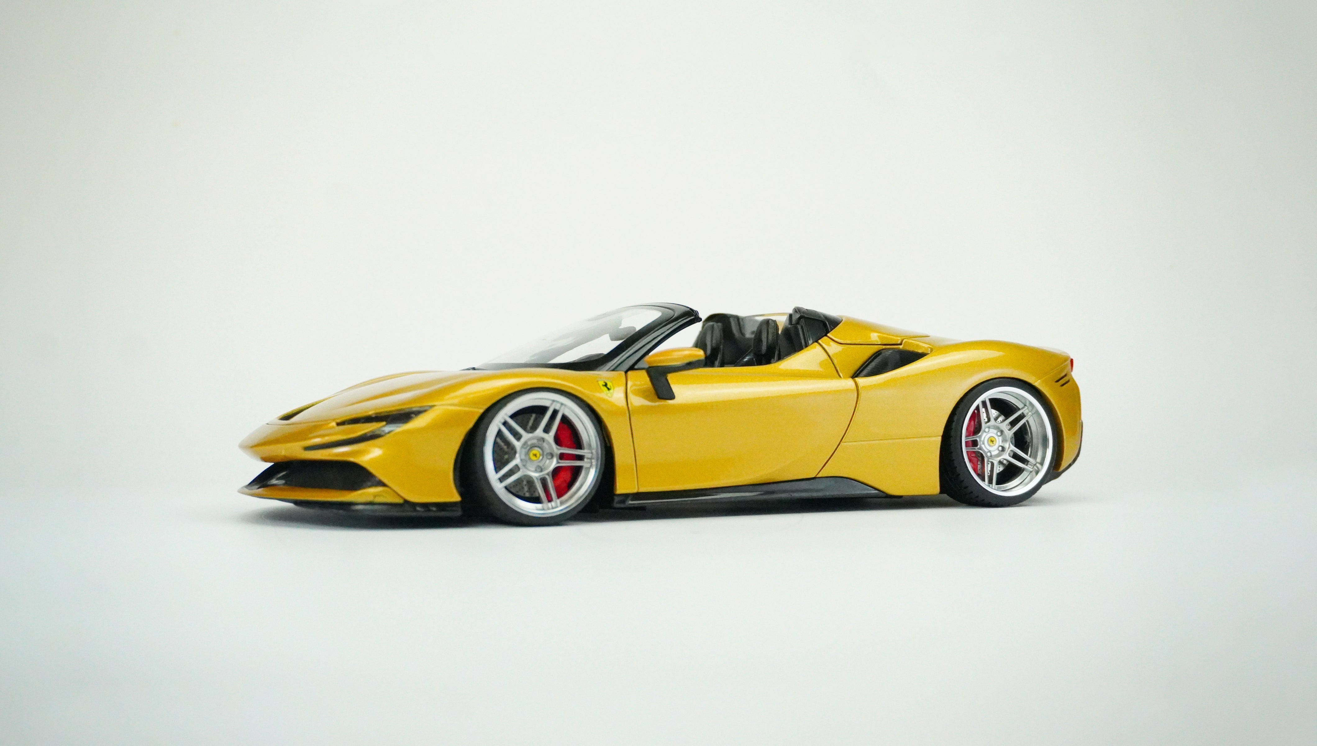 Ferrari SF90 Spider (Umbau) 1:18