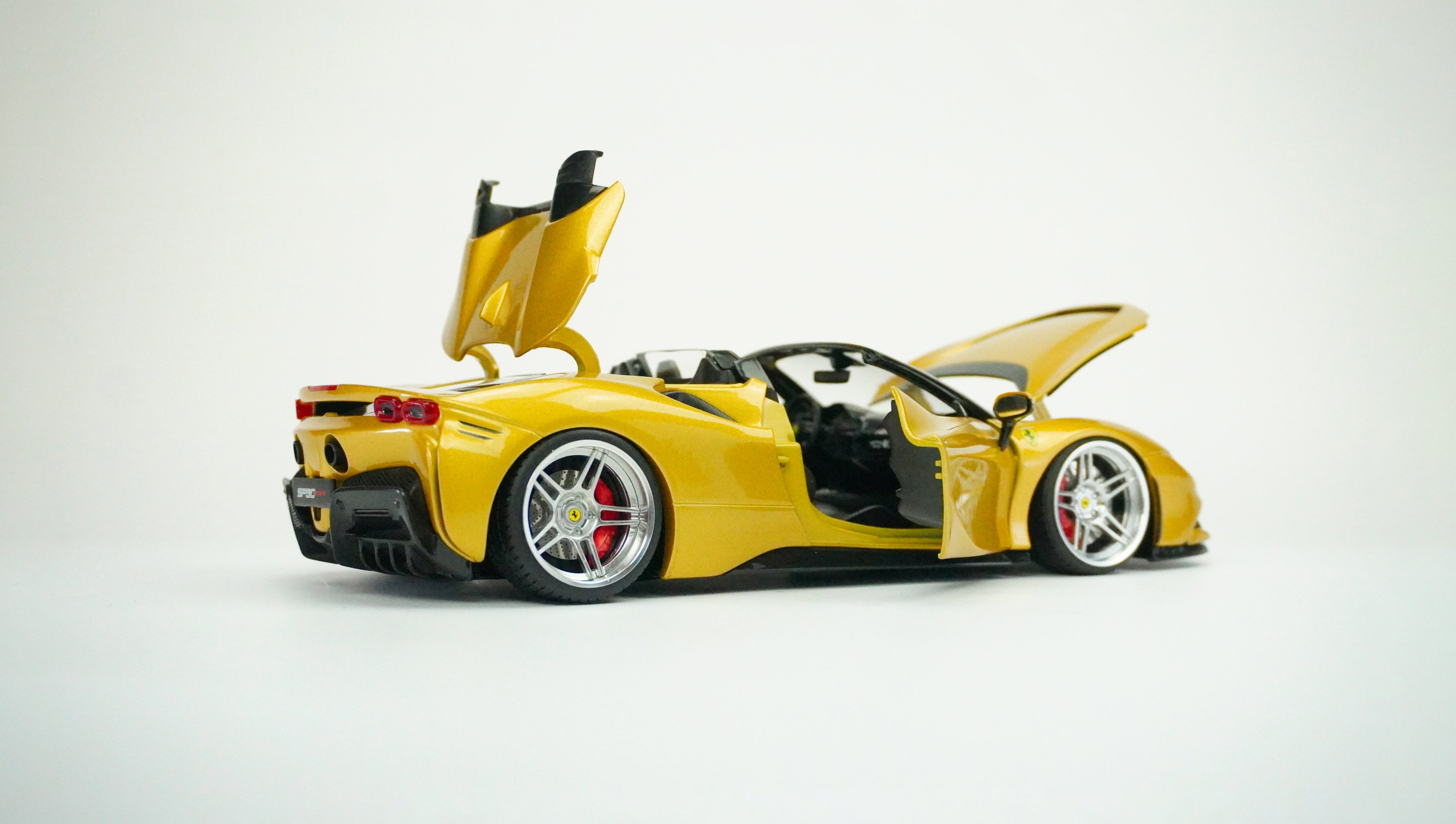 Ferrari SF90 Spider (Umbau) 1:18
