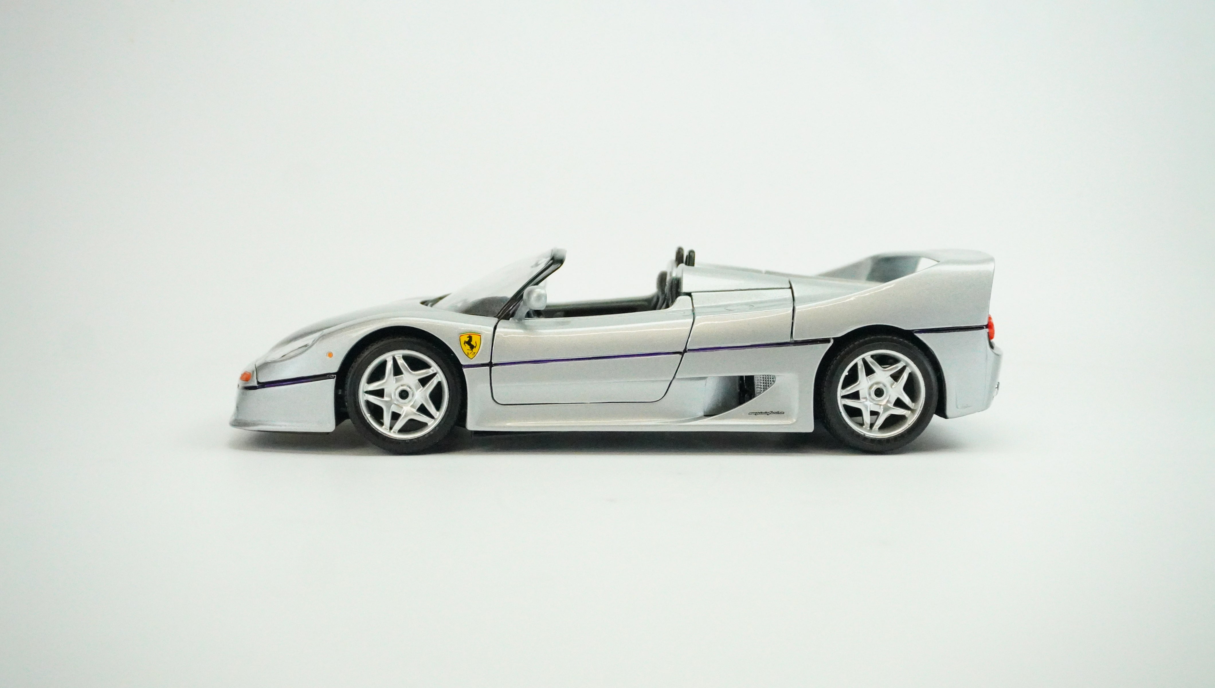 Ferrari F50 Spider 1:18