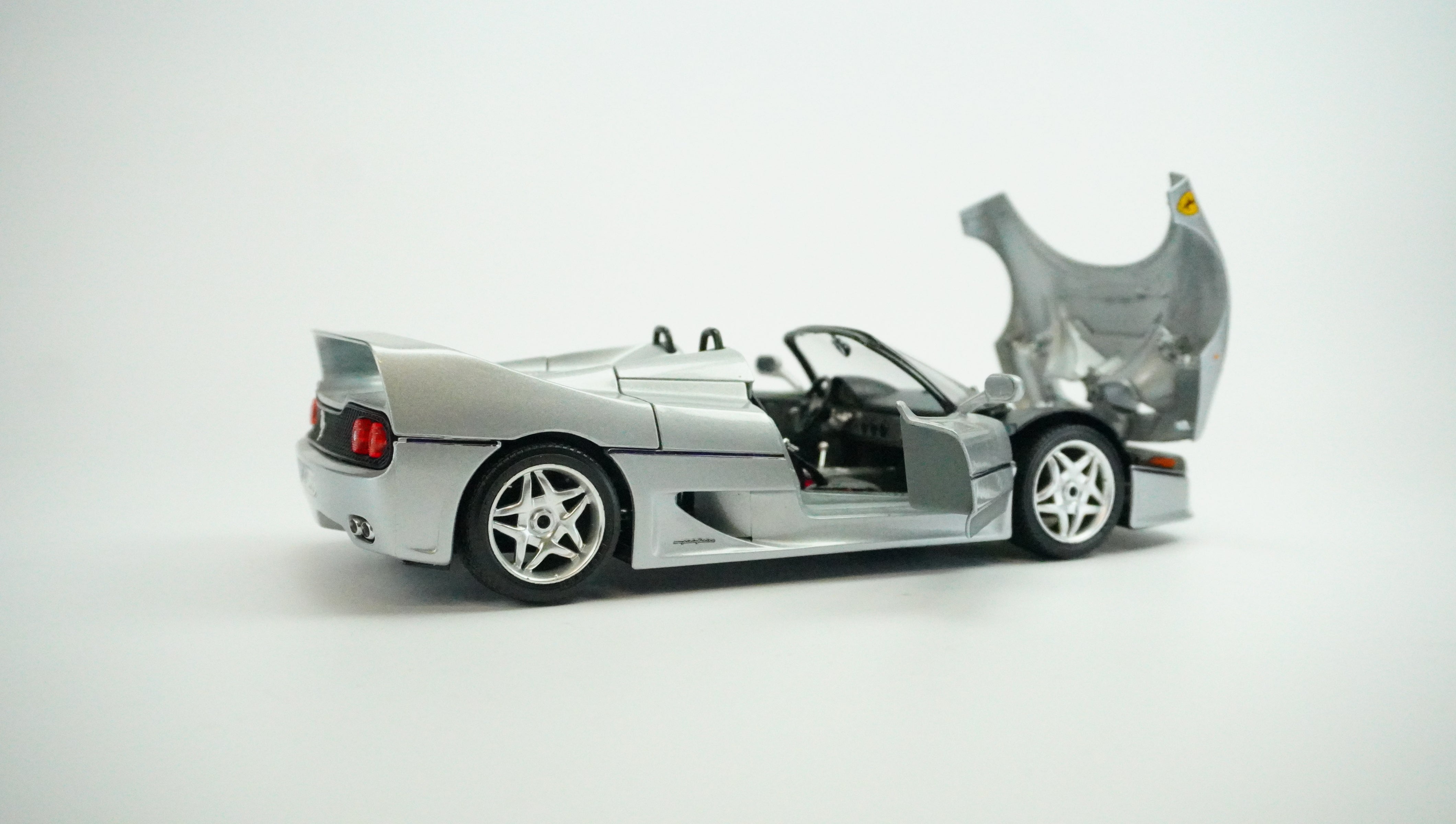 Ferrari F50 Spider 1:18