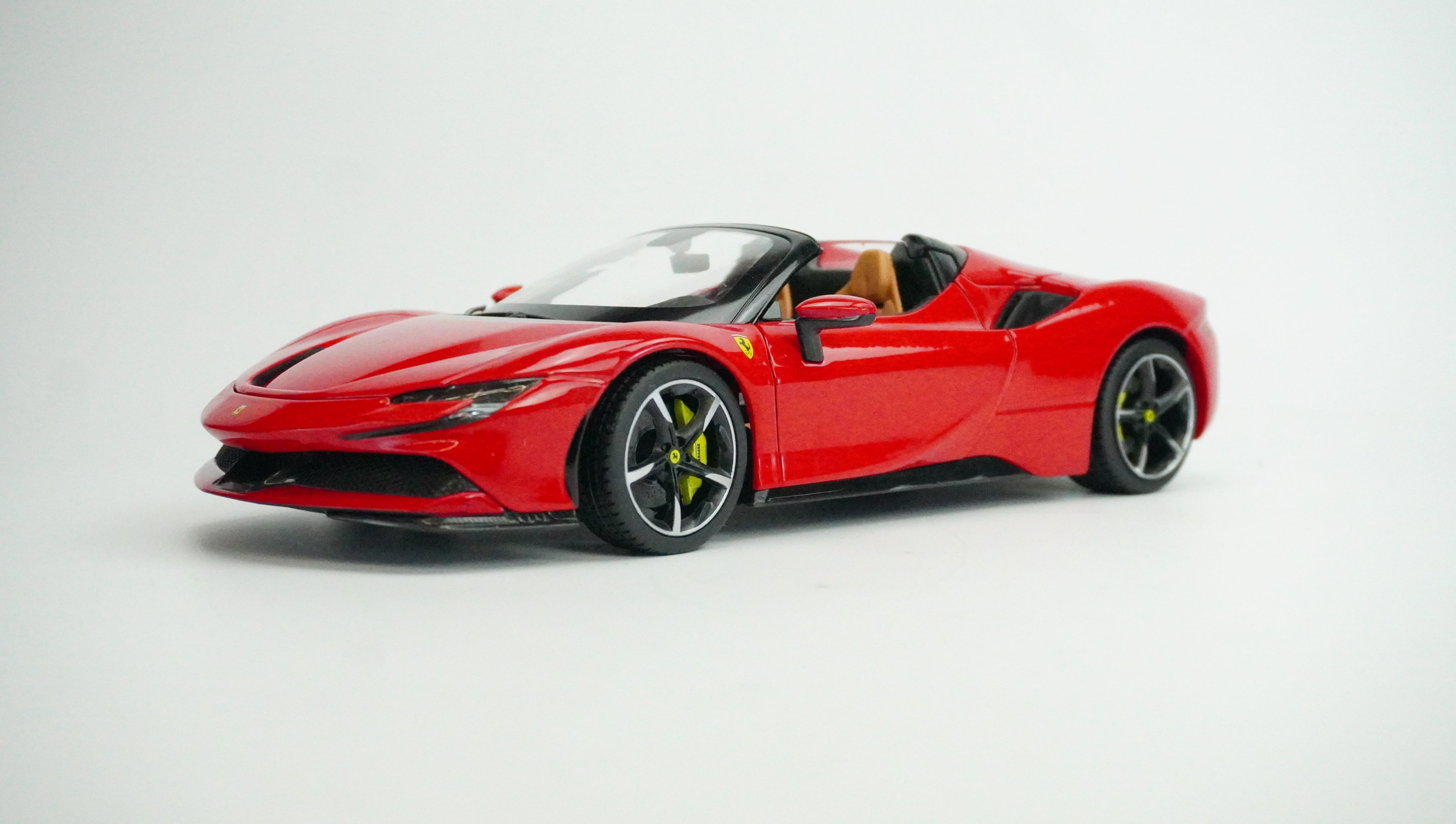 Ferrari SF90 Spider (ohne Box) 1:18