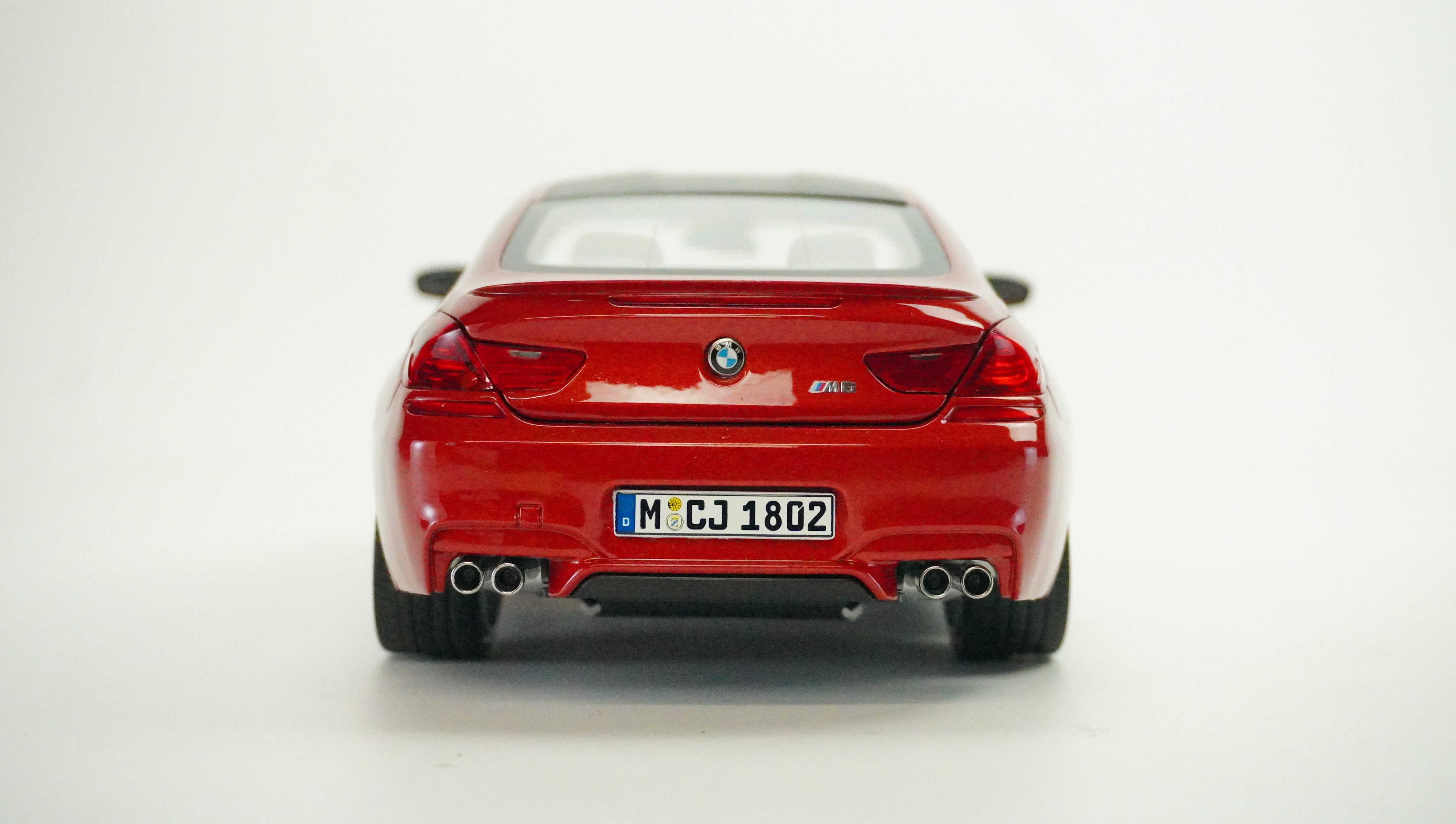 BMW M6 Coupé Sakhir Rarität 1:18