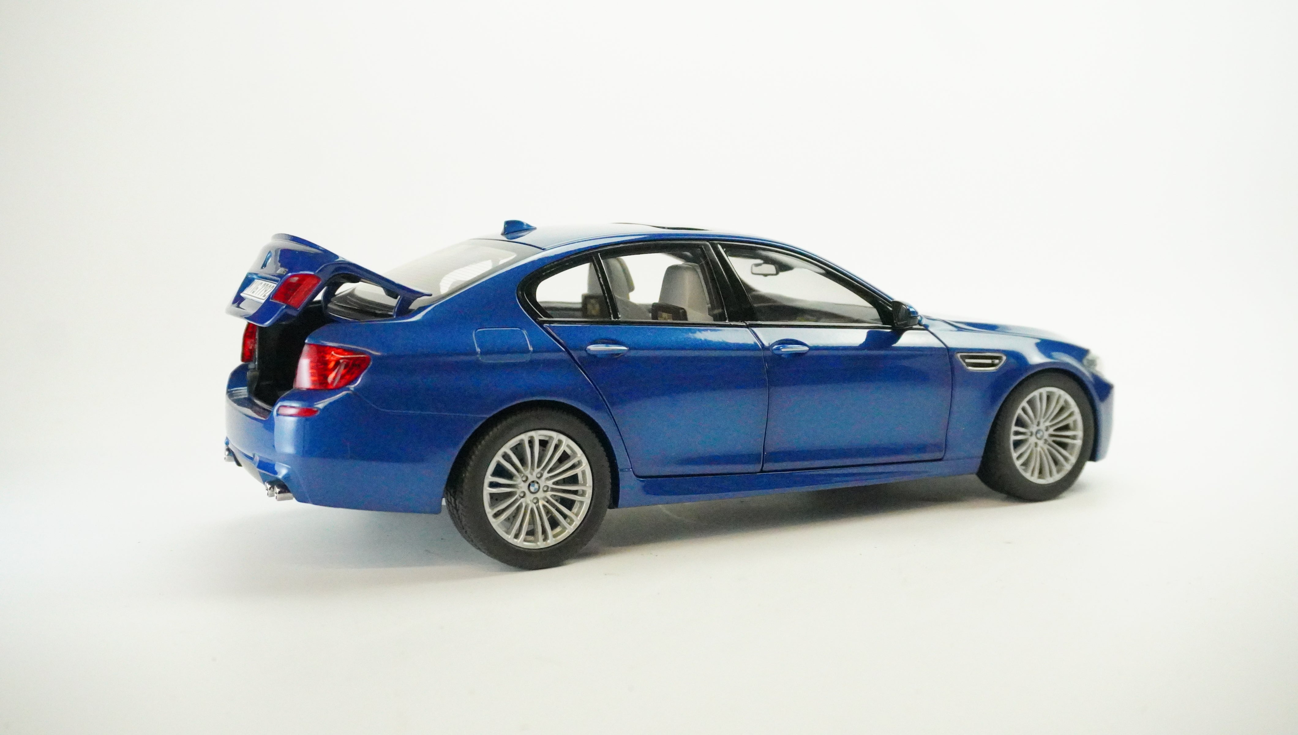 BMW M5 Coupé Monte Carlo Rarität 1:18