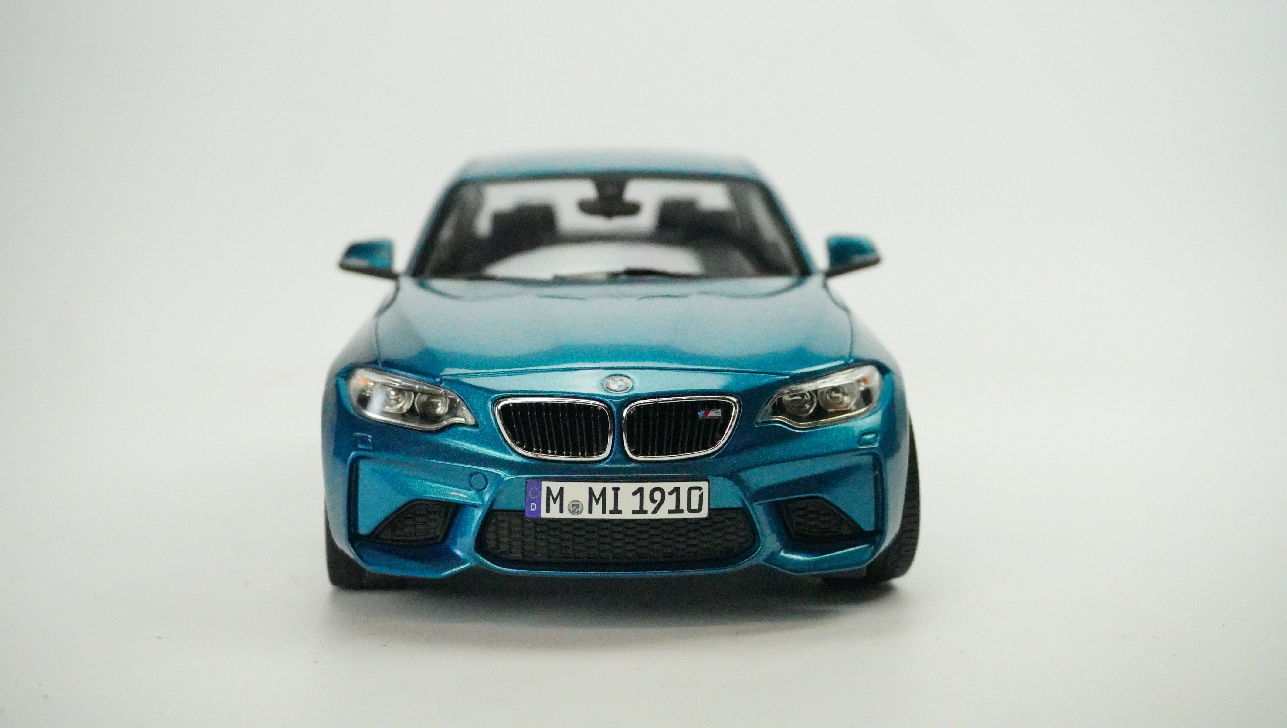 BMW M2 Coupé Rarität 2011 1:18