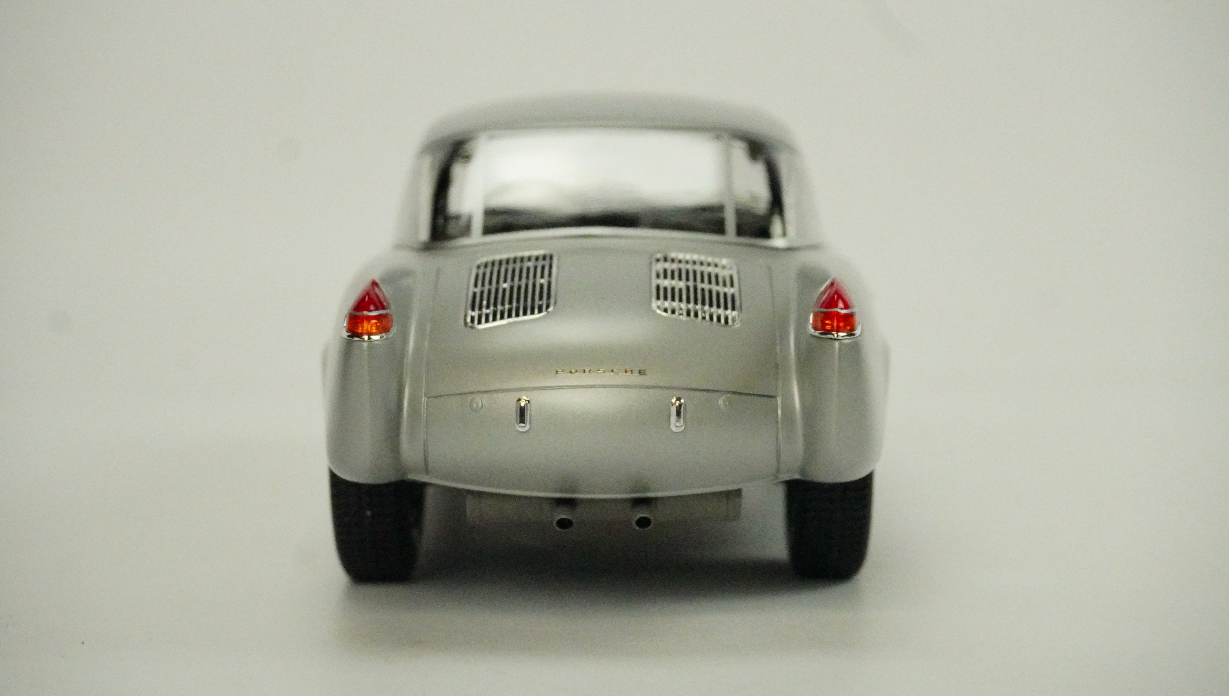 Porsche Glöckler Coupé Limited 1:18