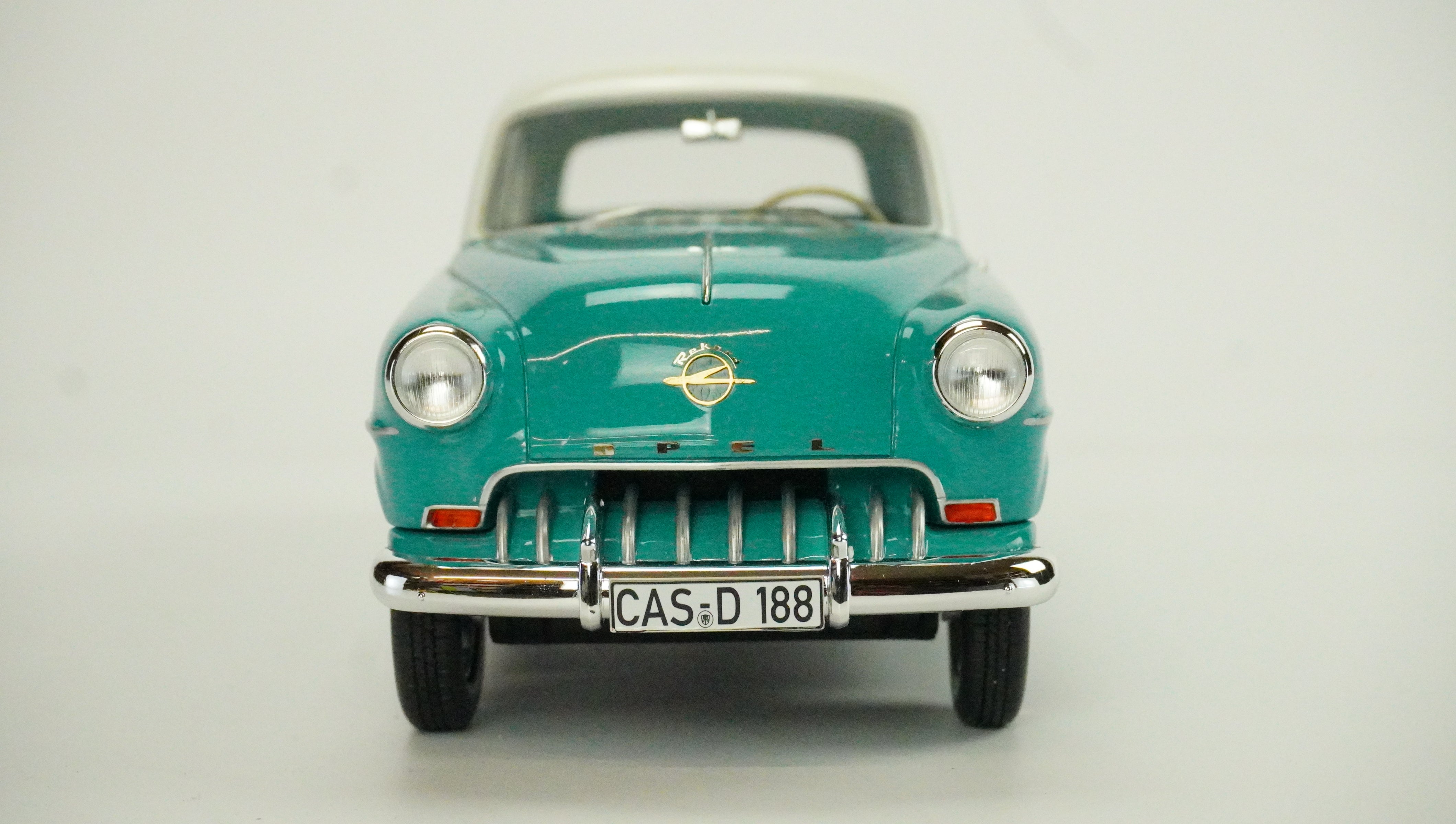 Opel Olympia Rekord Limited 1:18