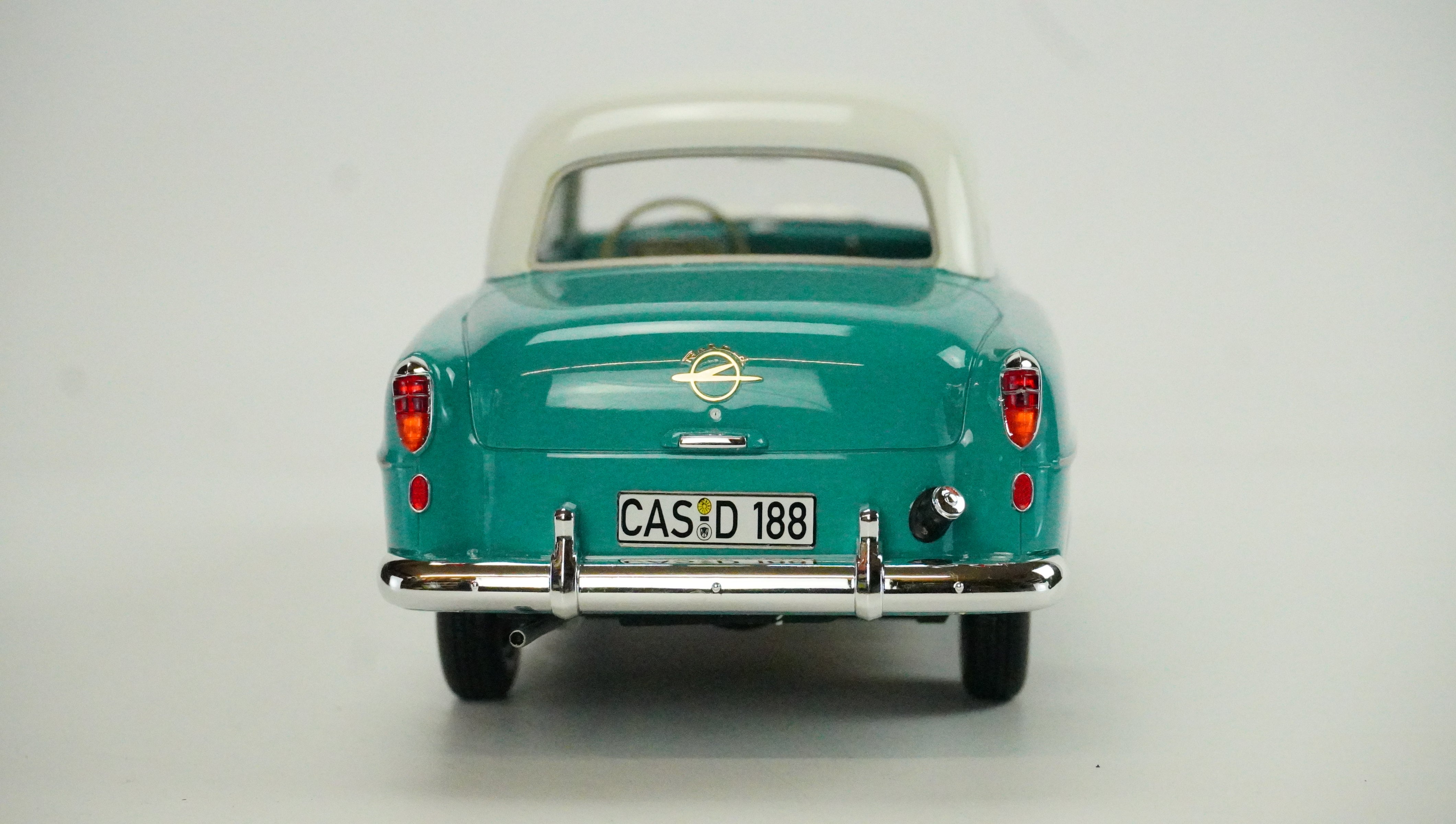 Opel Olympia Rekord Limited 1:18