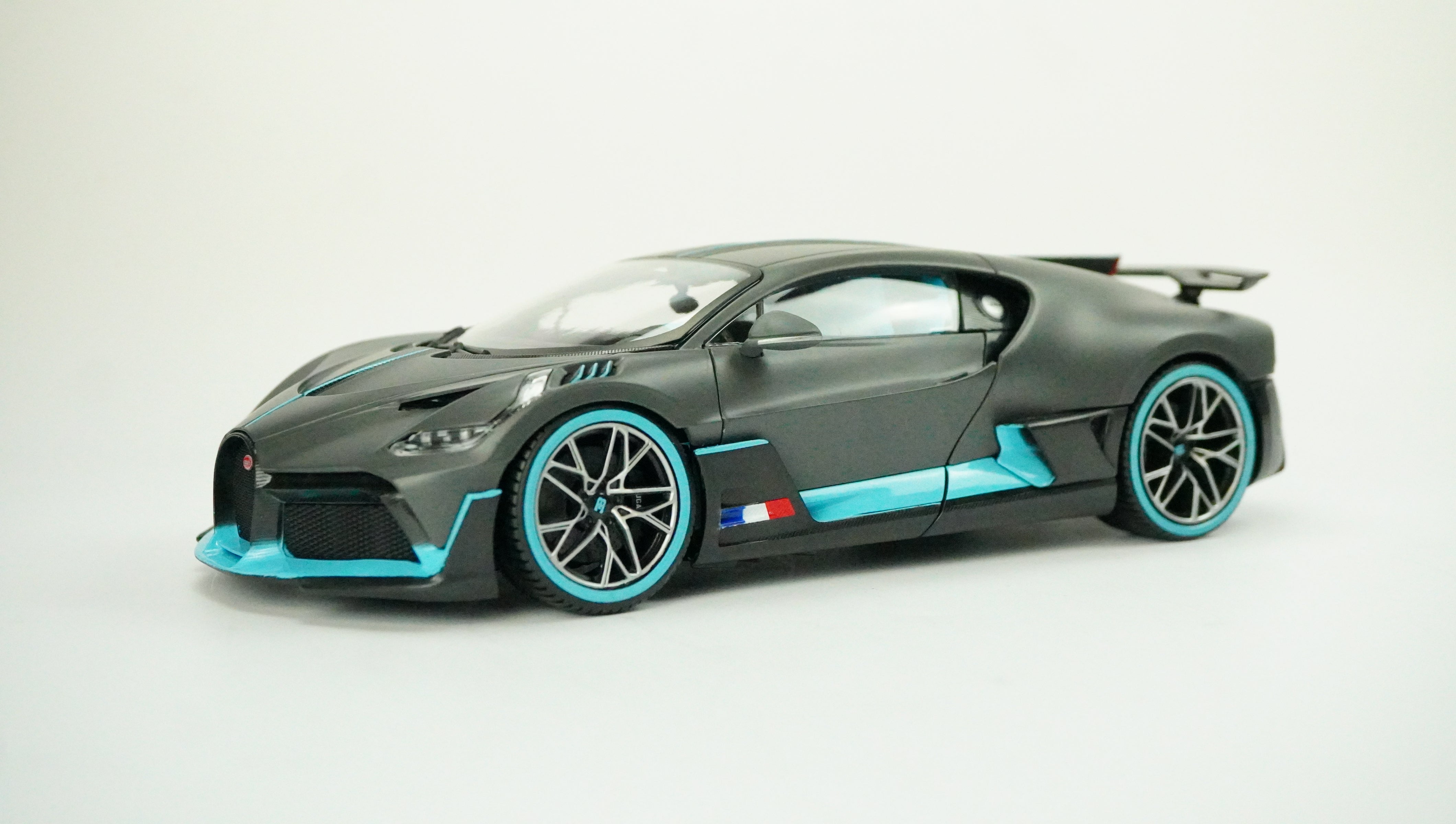 Bugatti Divo 2025 1:18