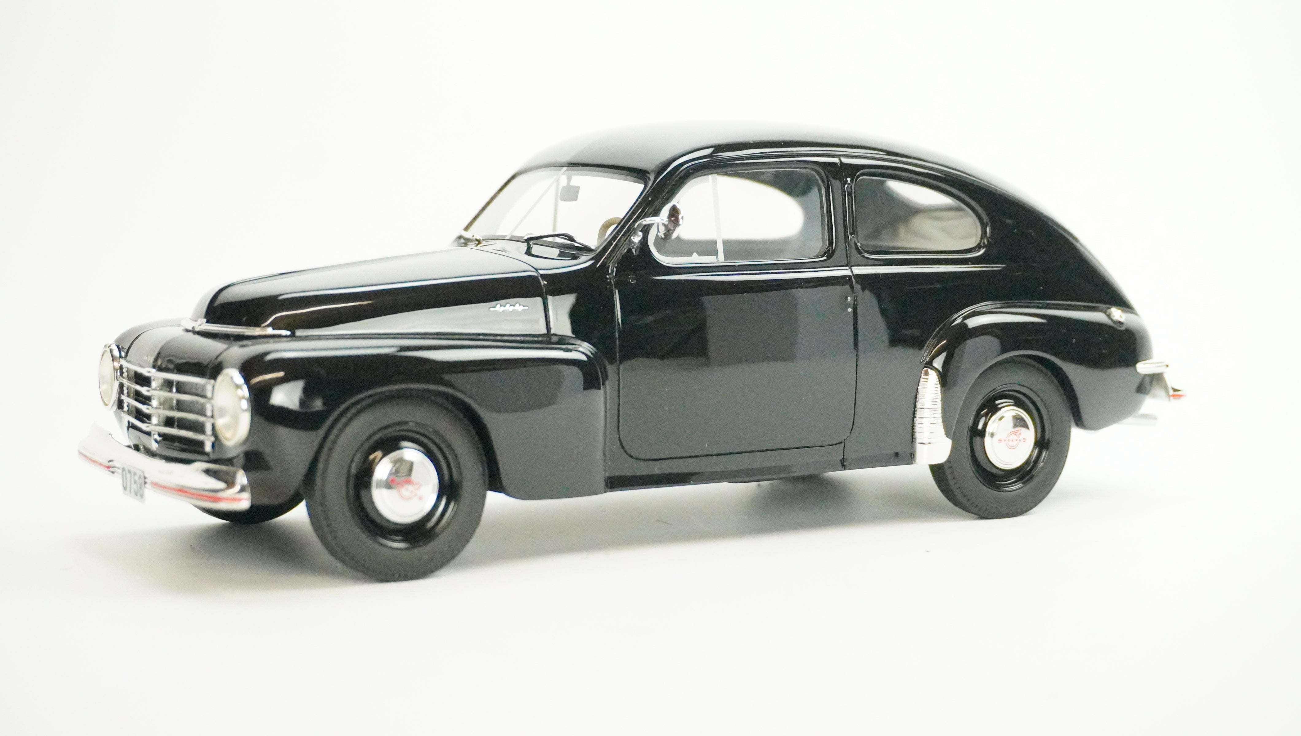 Volvo PV4444 Rarität 1947 1:18