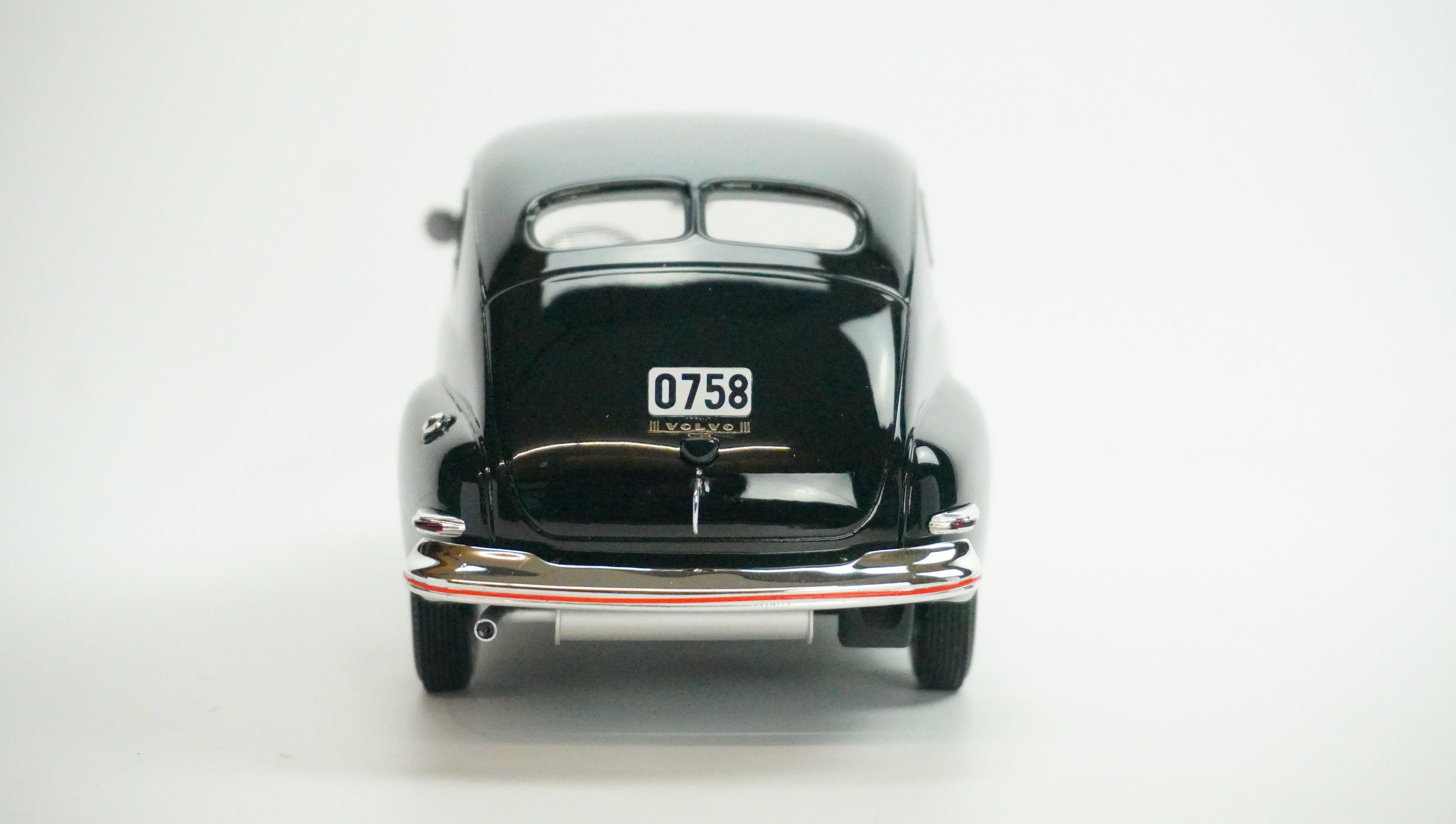 Volvo PV4444 Rarität 1947 1:18