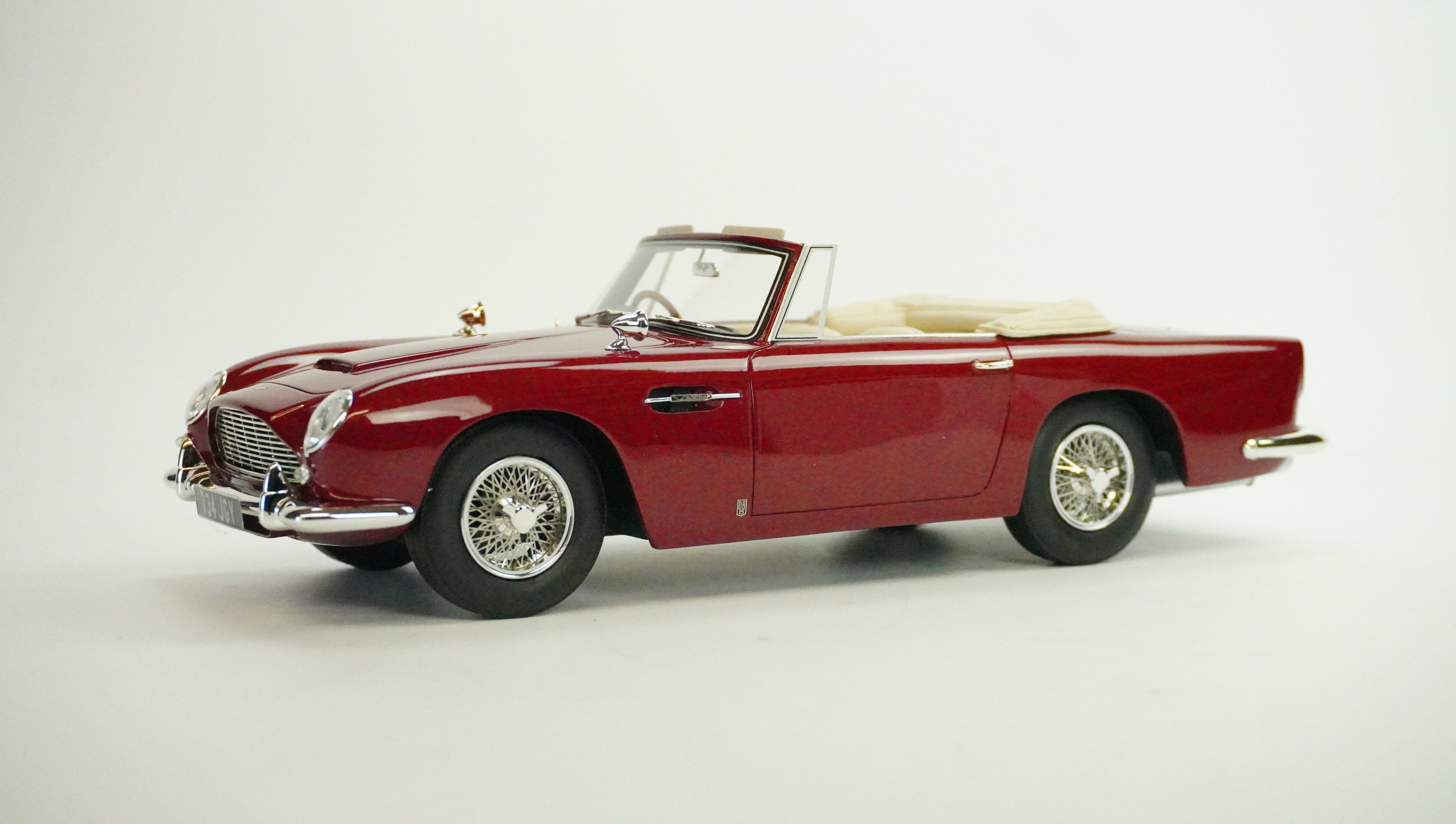 Aston Martin DB5 DHC Convertible 1964 1:18