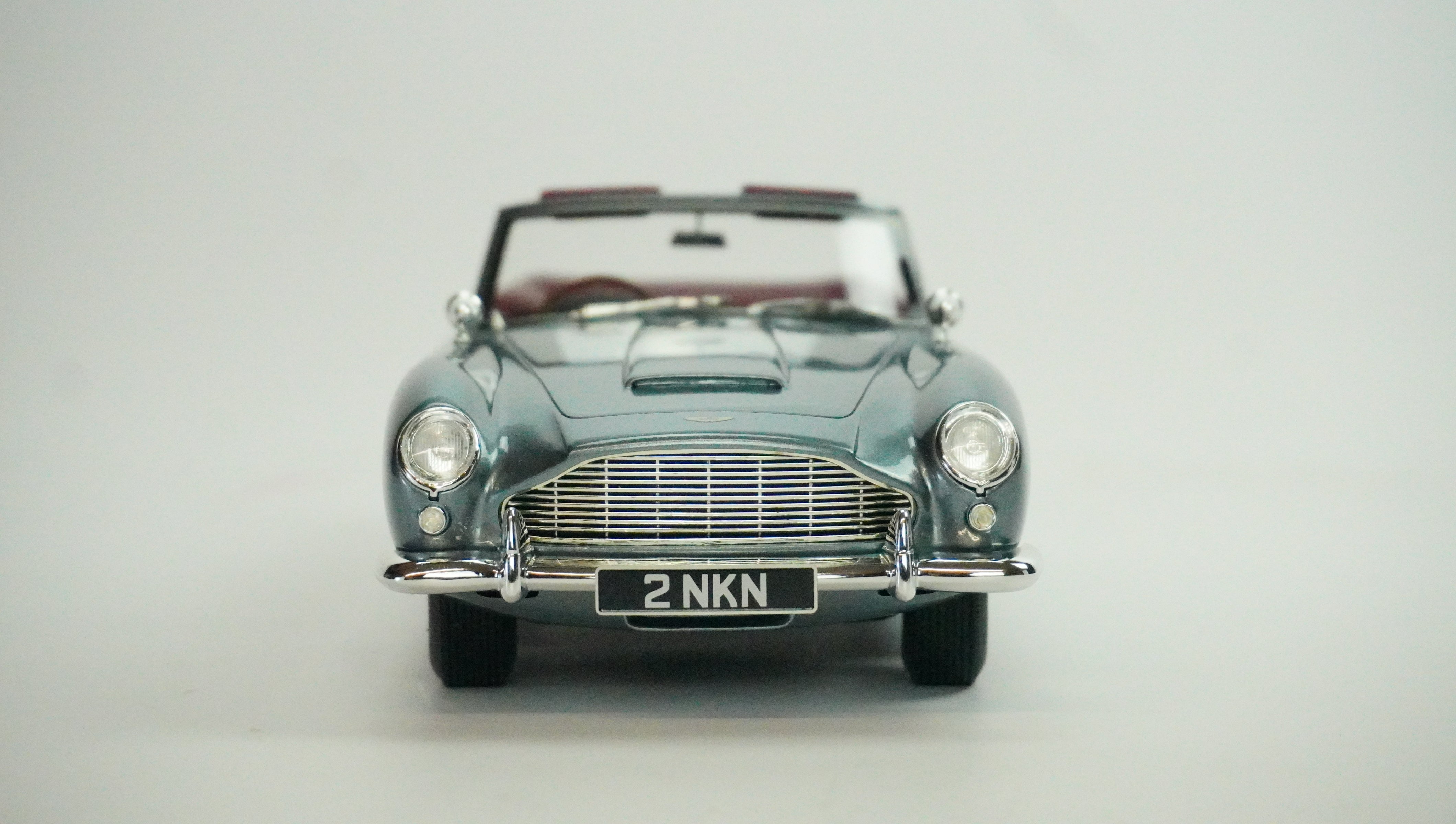 Aston Martin DB5 DHC Convertible 1964 1:18