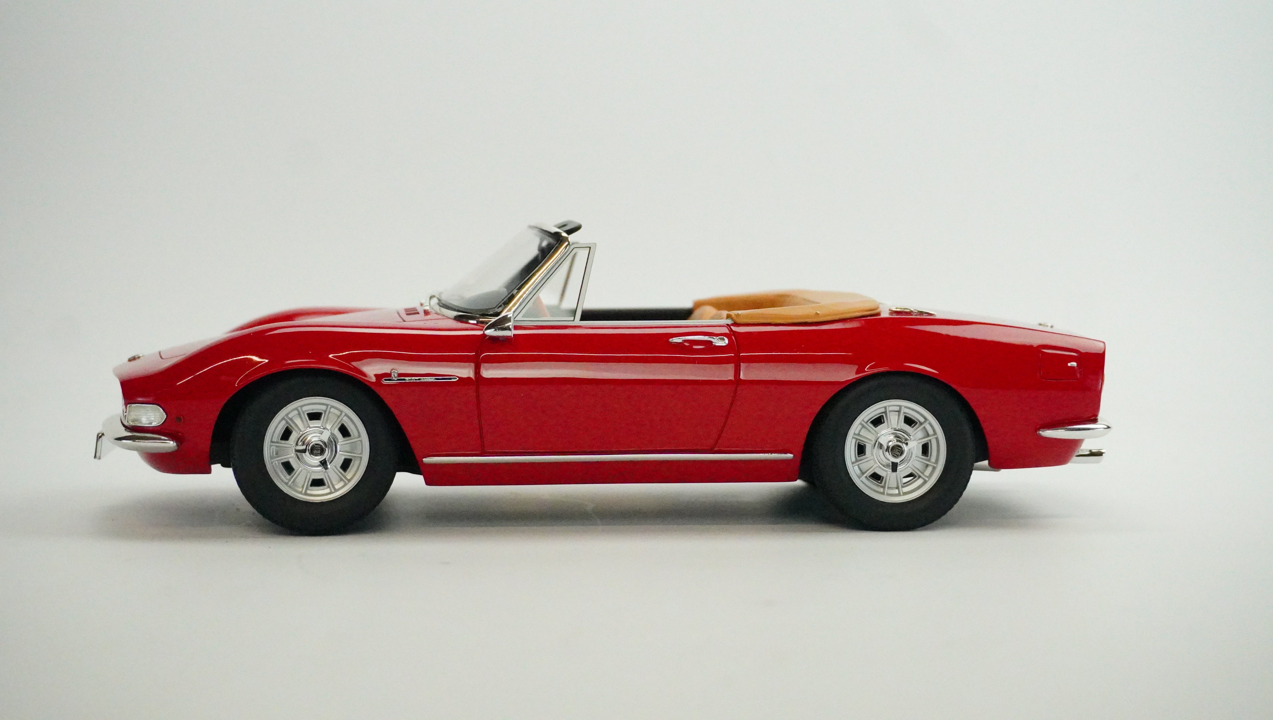 Fiat Dino Spider 1966 1:18