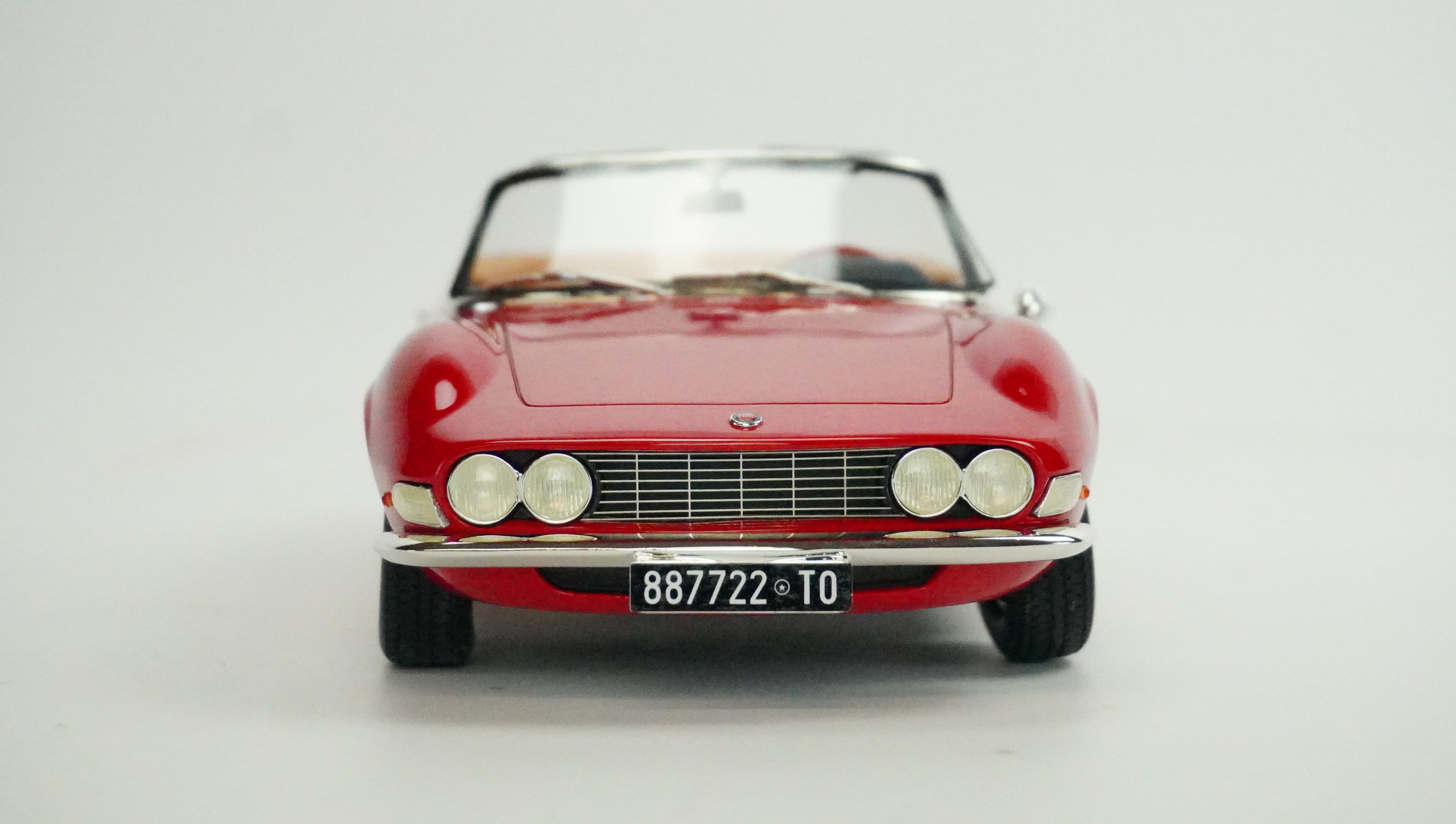 Fiat Dino Spider 1966 1:18