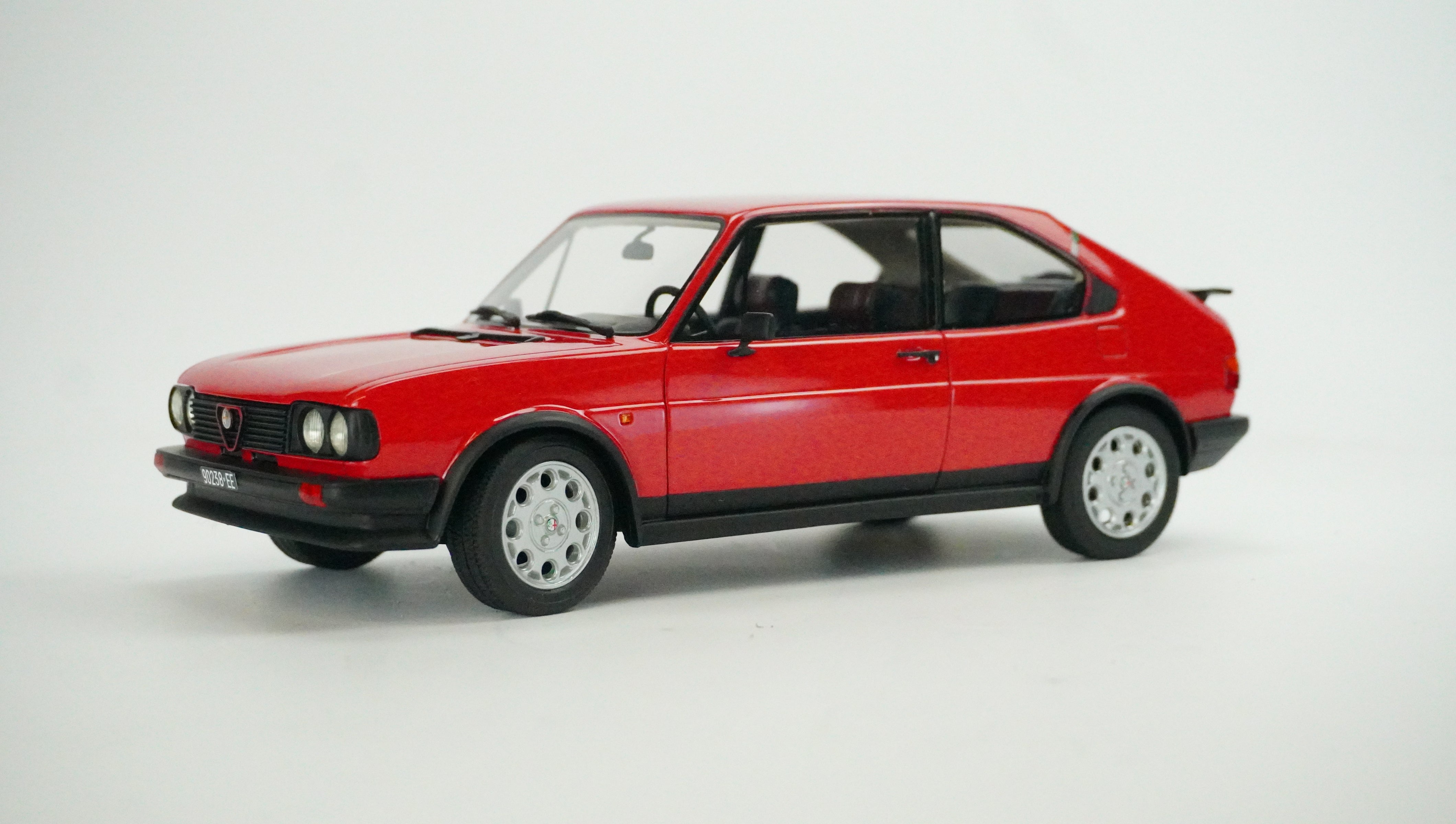 Alfa Romeo Alfasud TI 1983 1:18