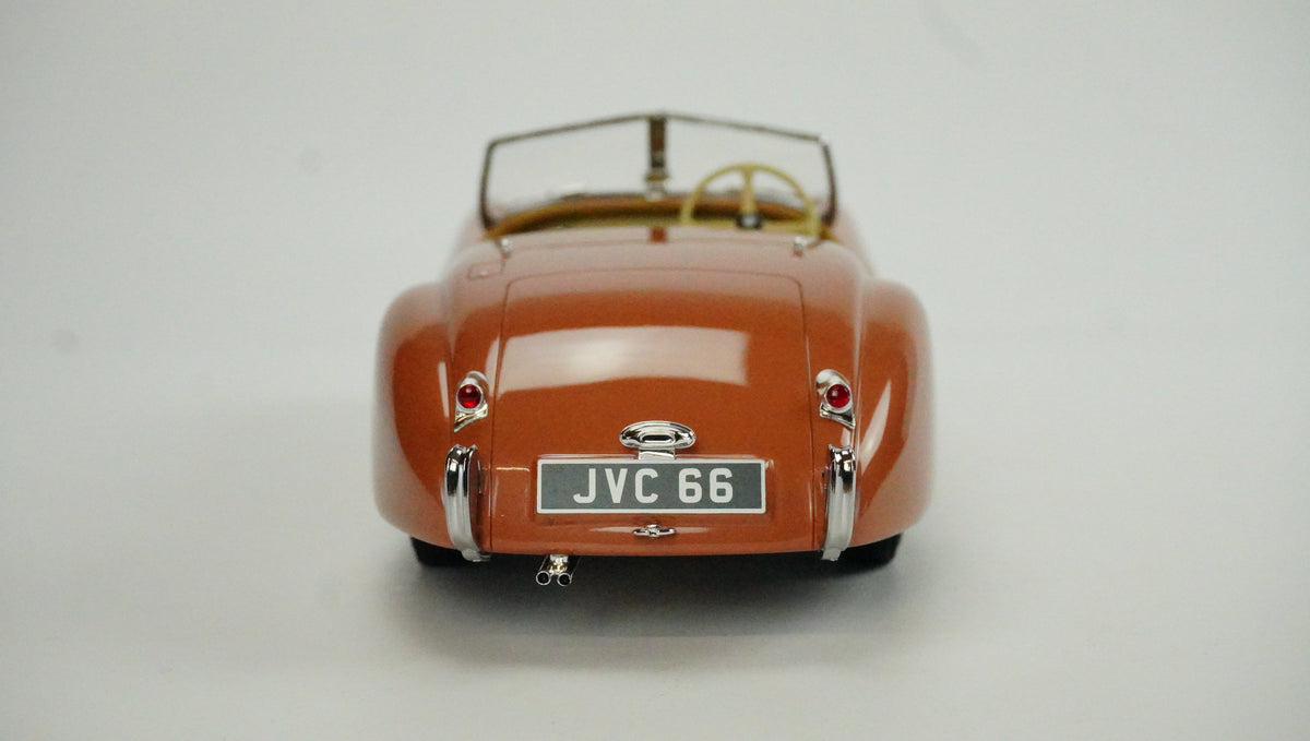 Jaguar XK 120 OTS 1:18