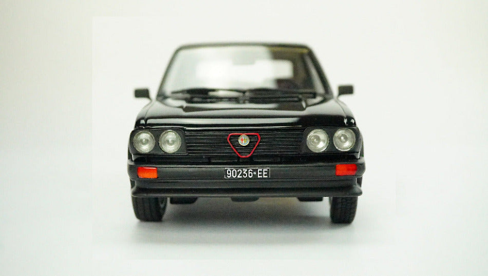 Alfa Romeo Alfasud TI 1983 1:18