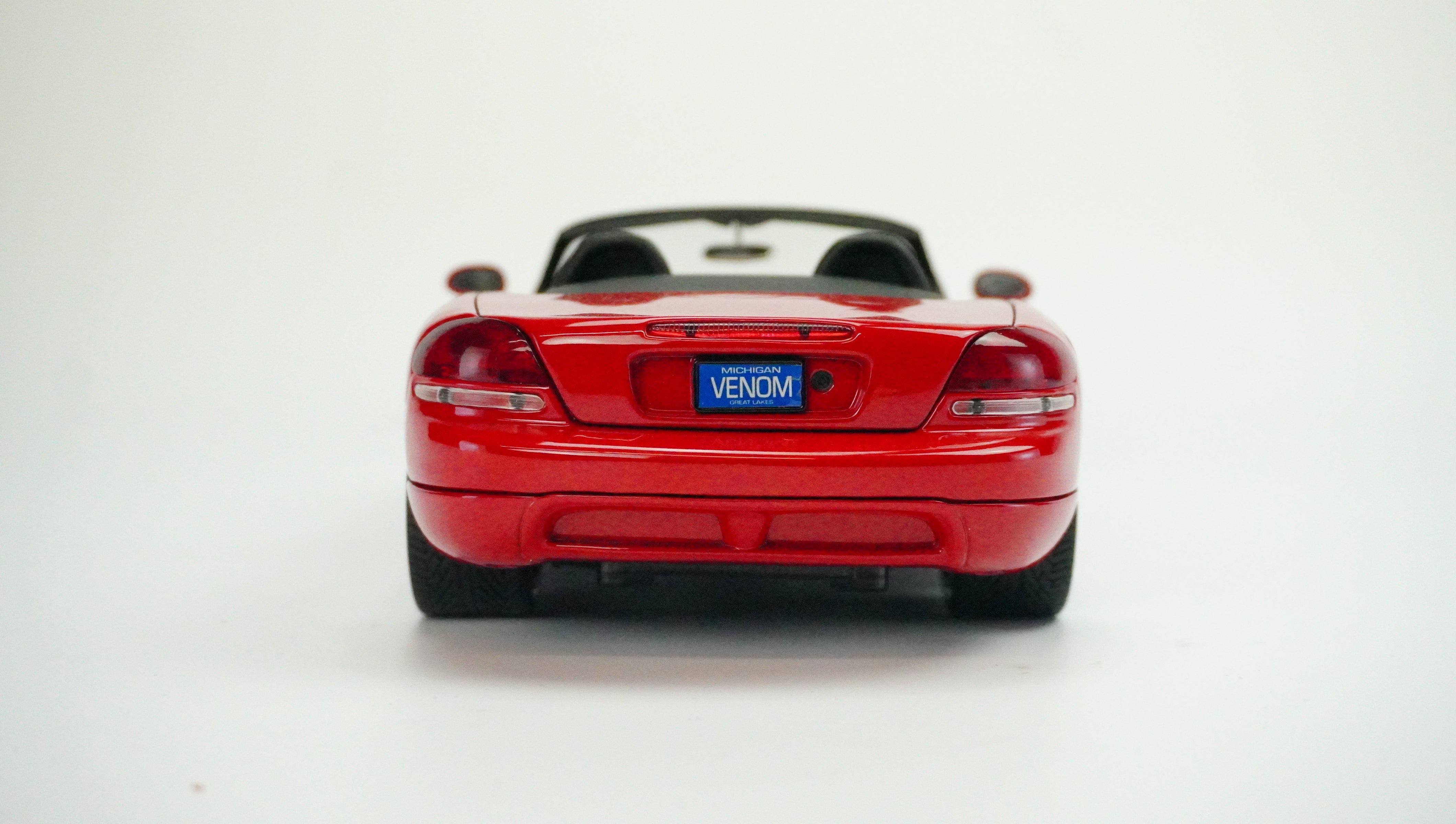 Dodge Viper SRT-10 Spider (ohne Box) 1:18