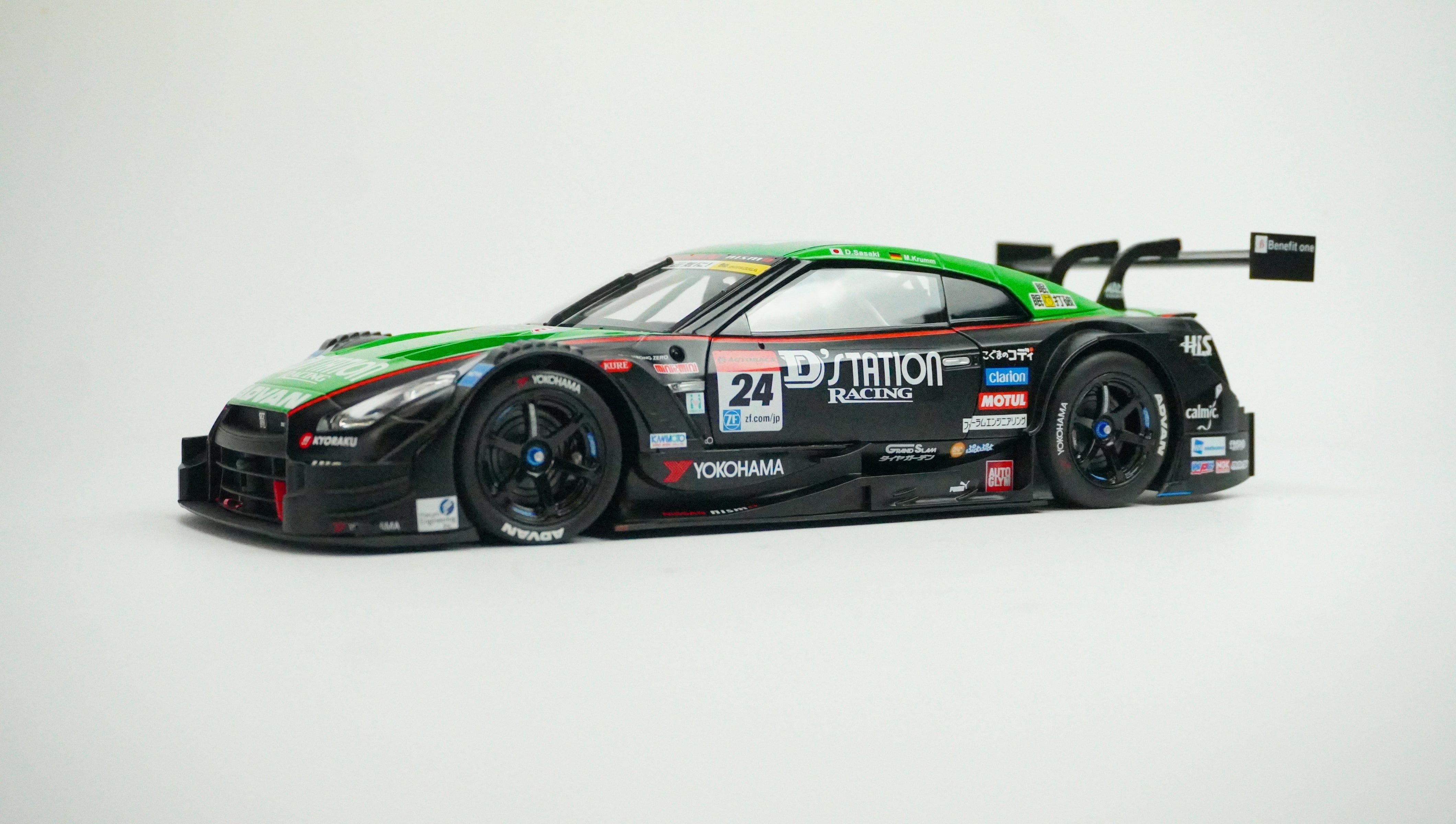 Nissan GT-R Super GT500 Nr.24 2015 1:18