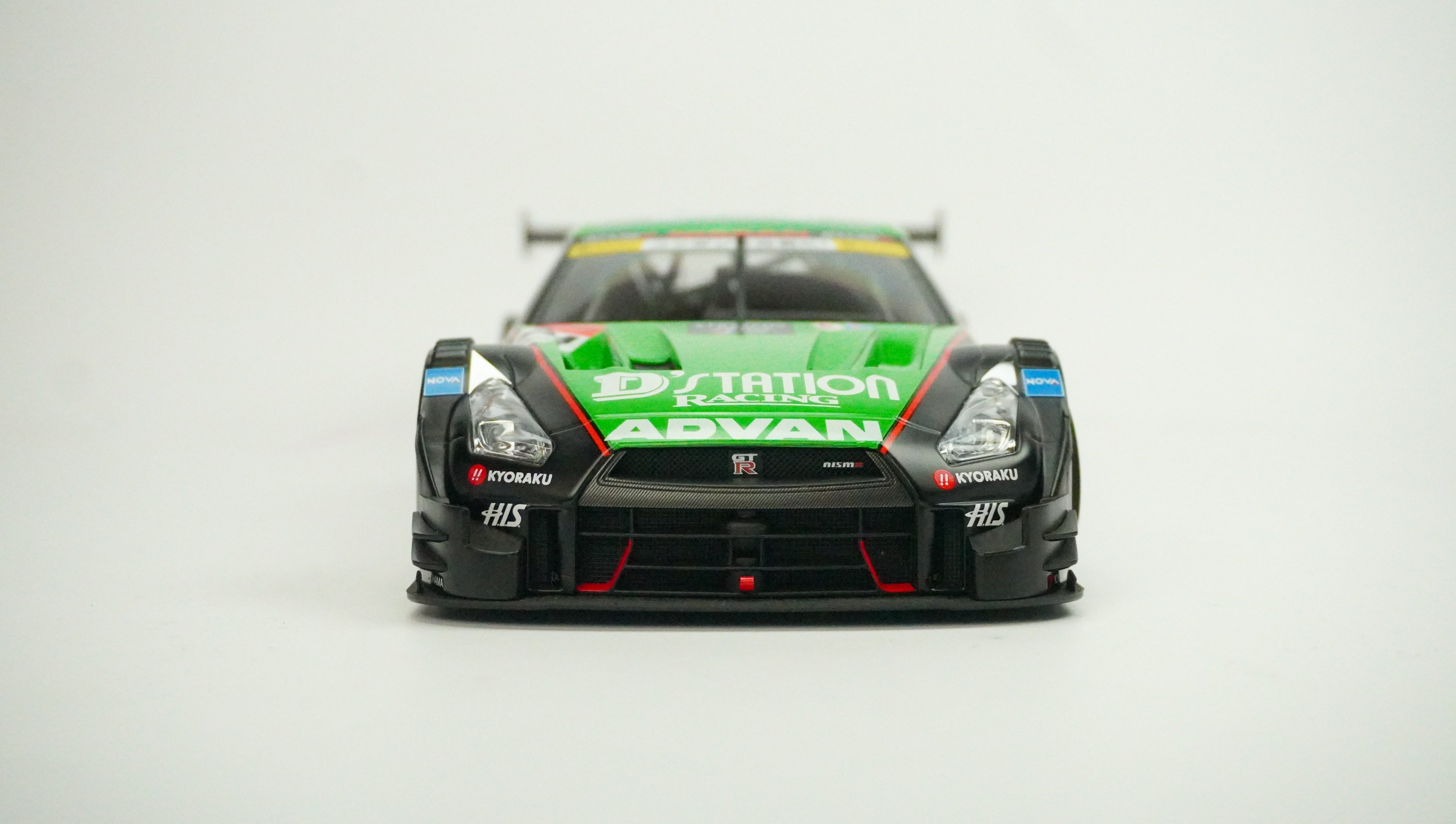 Nissan GT-R Super GT500 Nr.24 2015 1:18