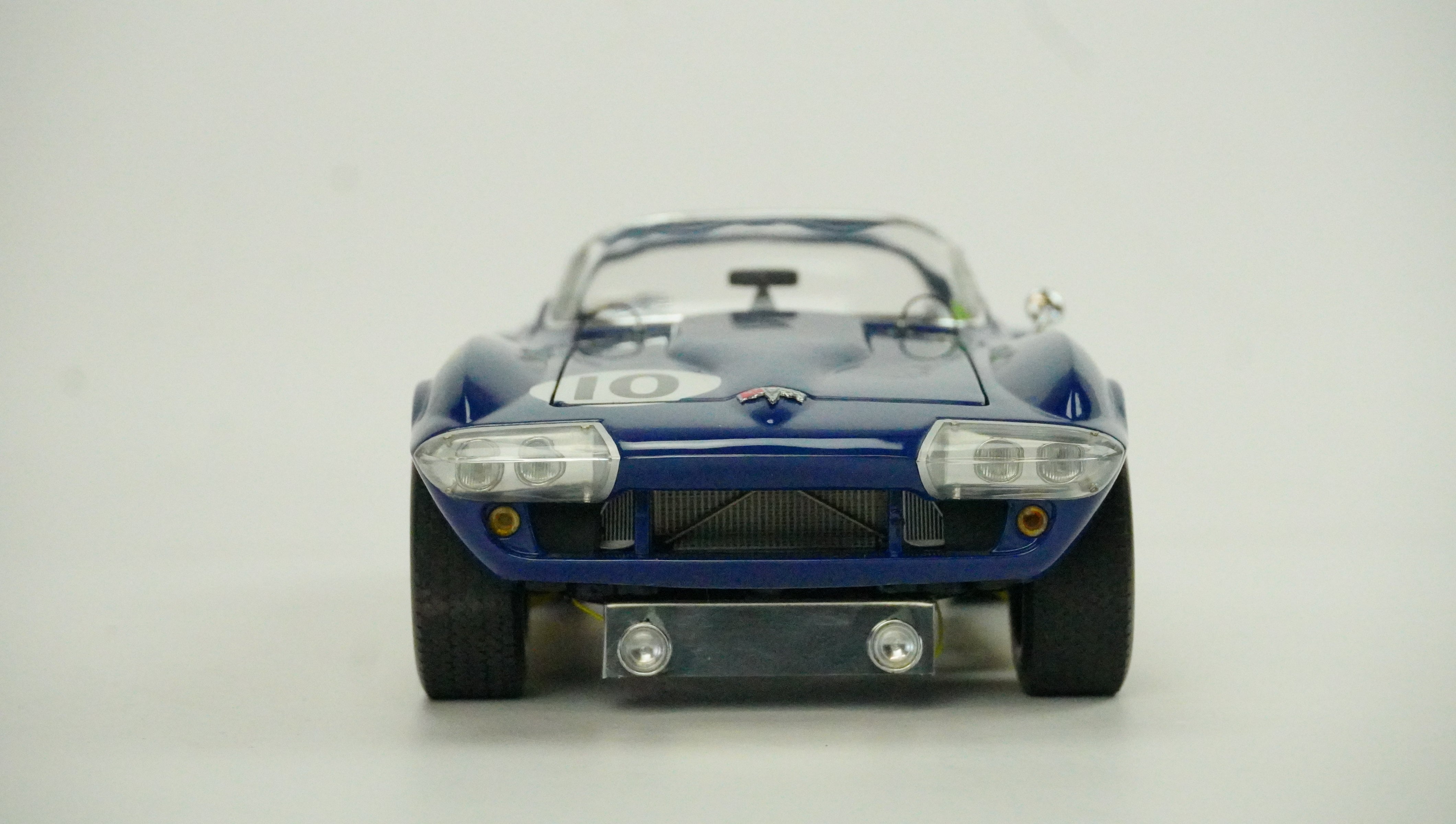 Chevrolet Corvette Grand Sport Roadster Nr.10 1966 Rarität 1:18
