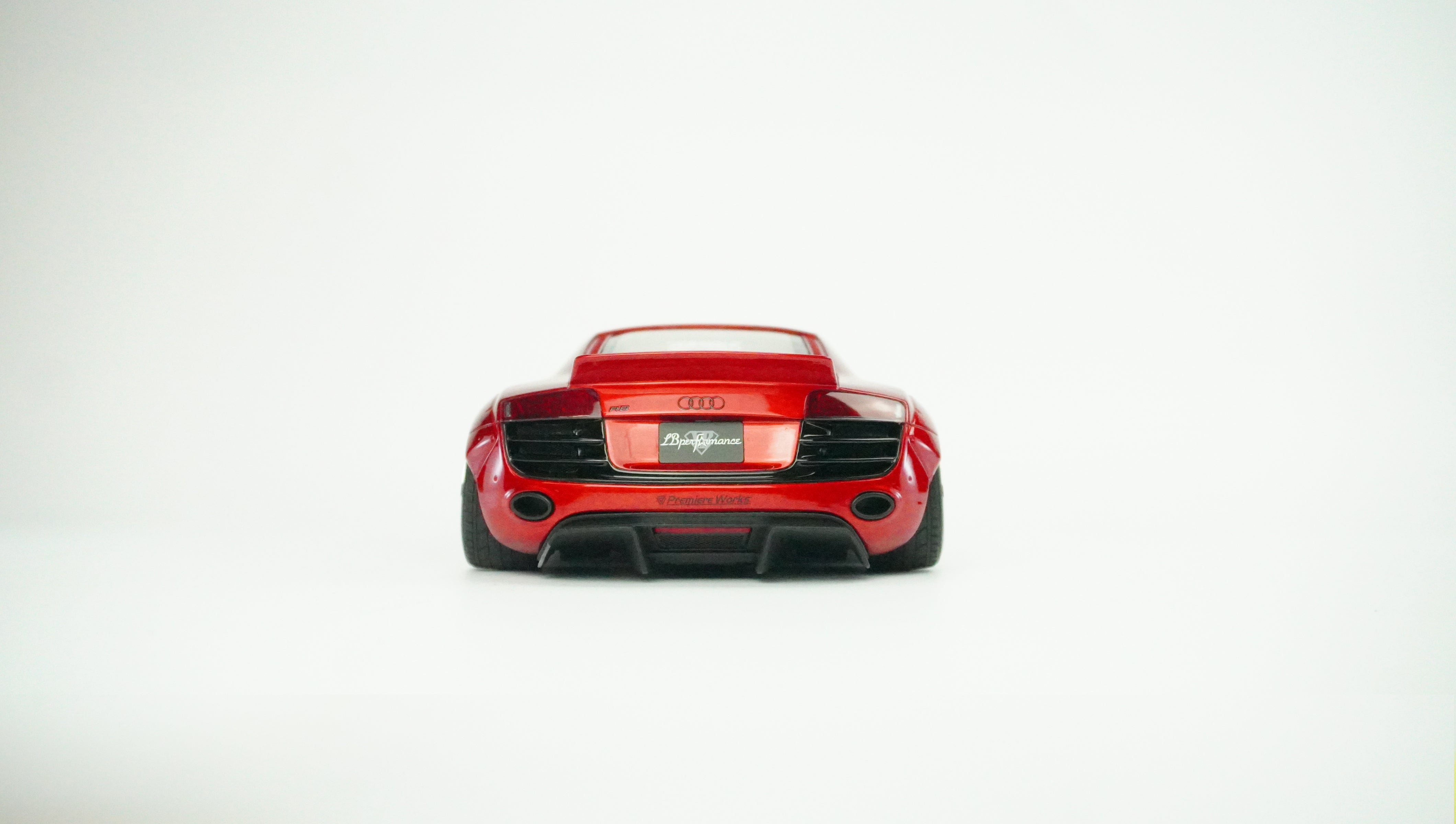 Audi R8 LBW (Umbau) Limited 1:18
