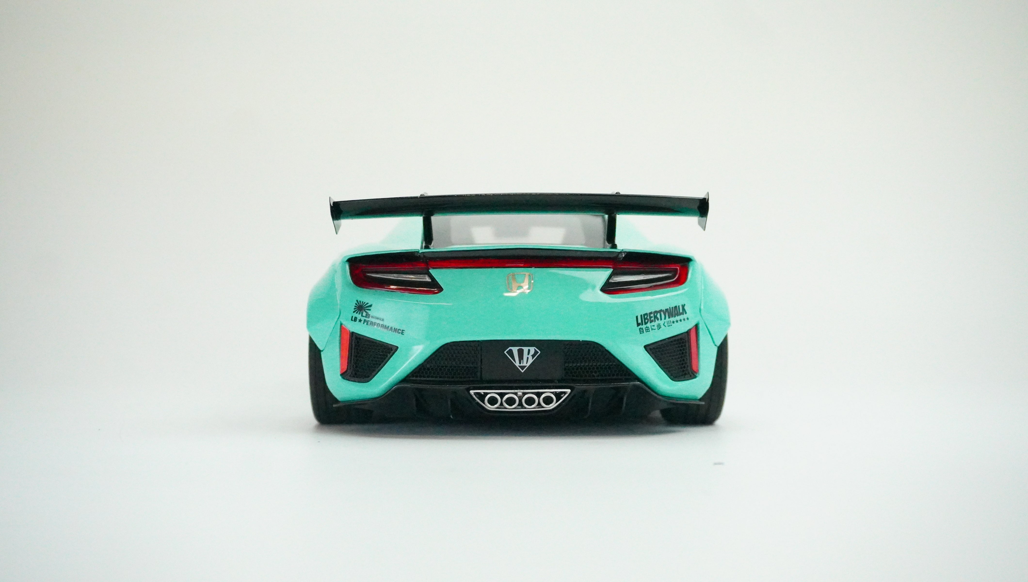 Honda NSX LB-Works Limited 2017 1:18