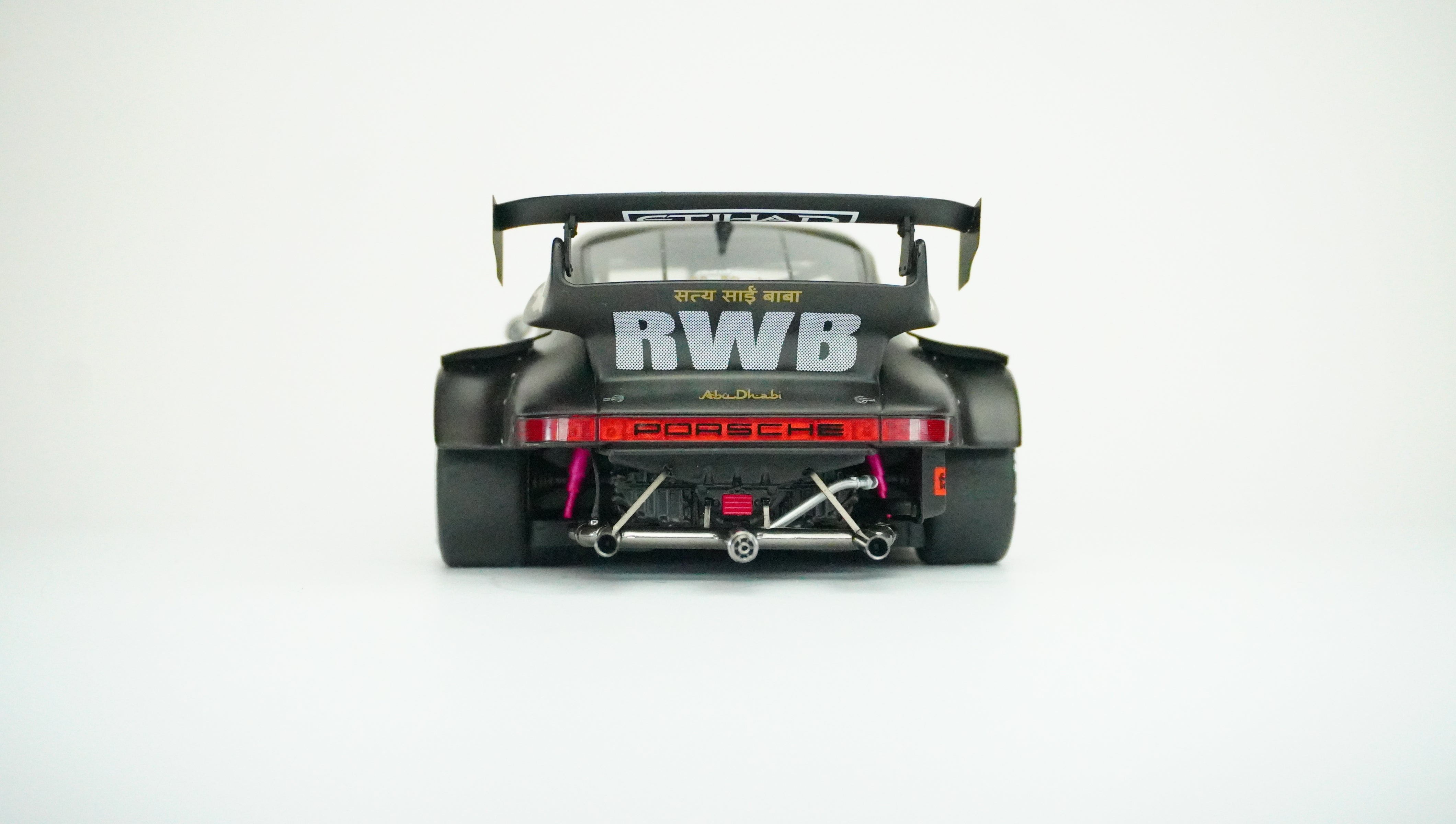 Porsche RWB Stella Artois Limited 1:18
