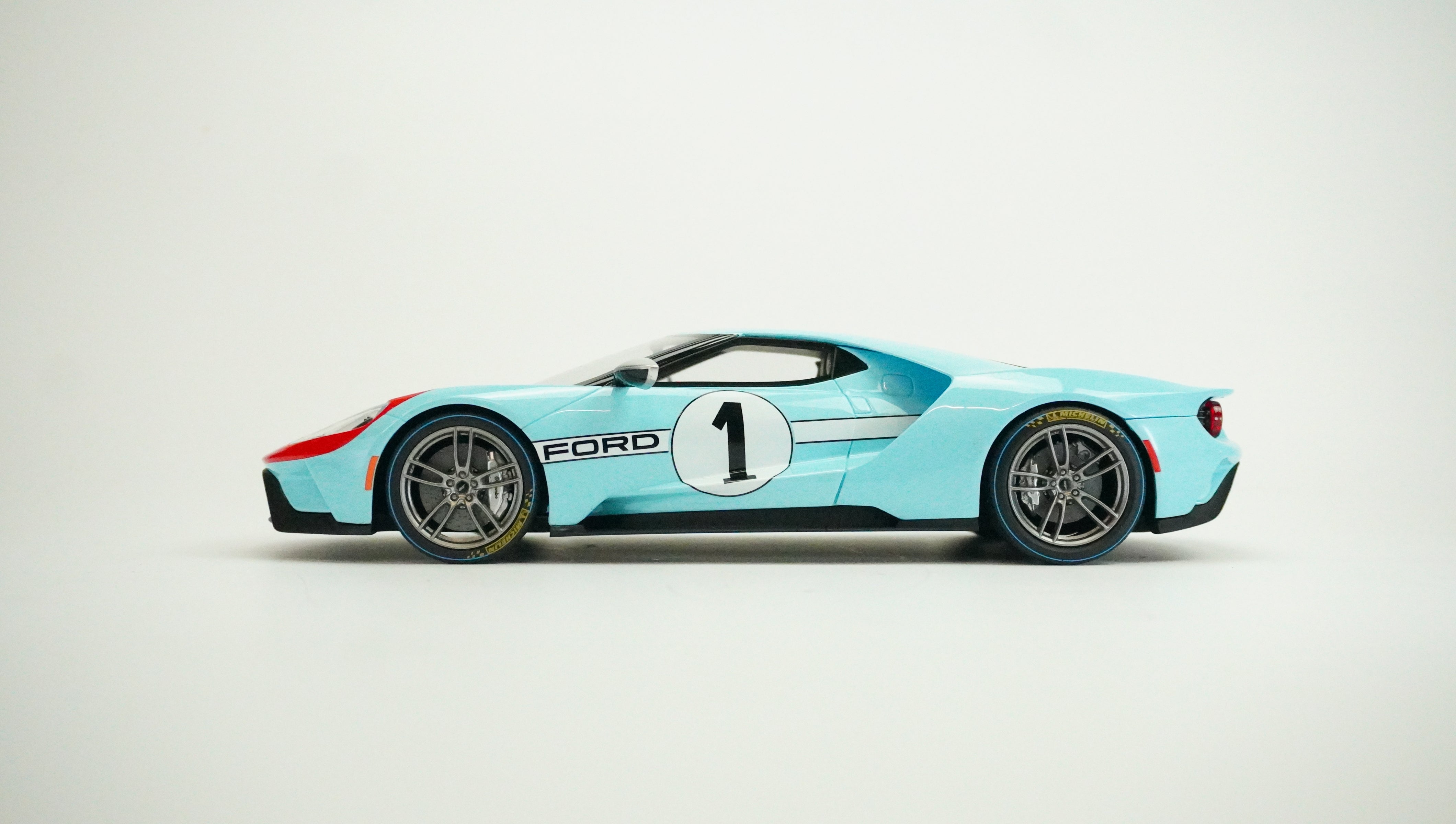 Ford GT Heritage Edition No.1 Gulf Limited 1:18