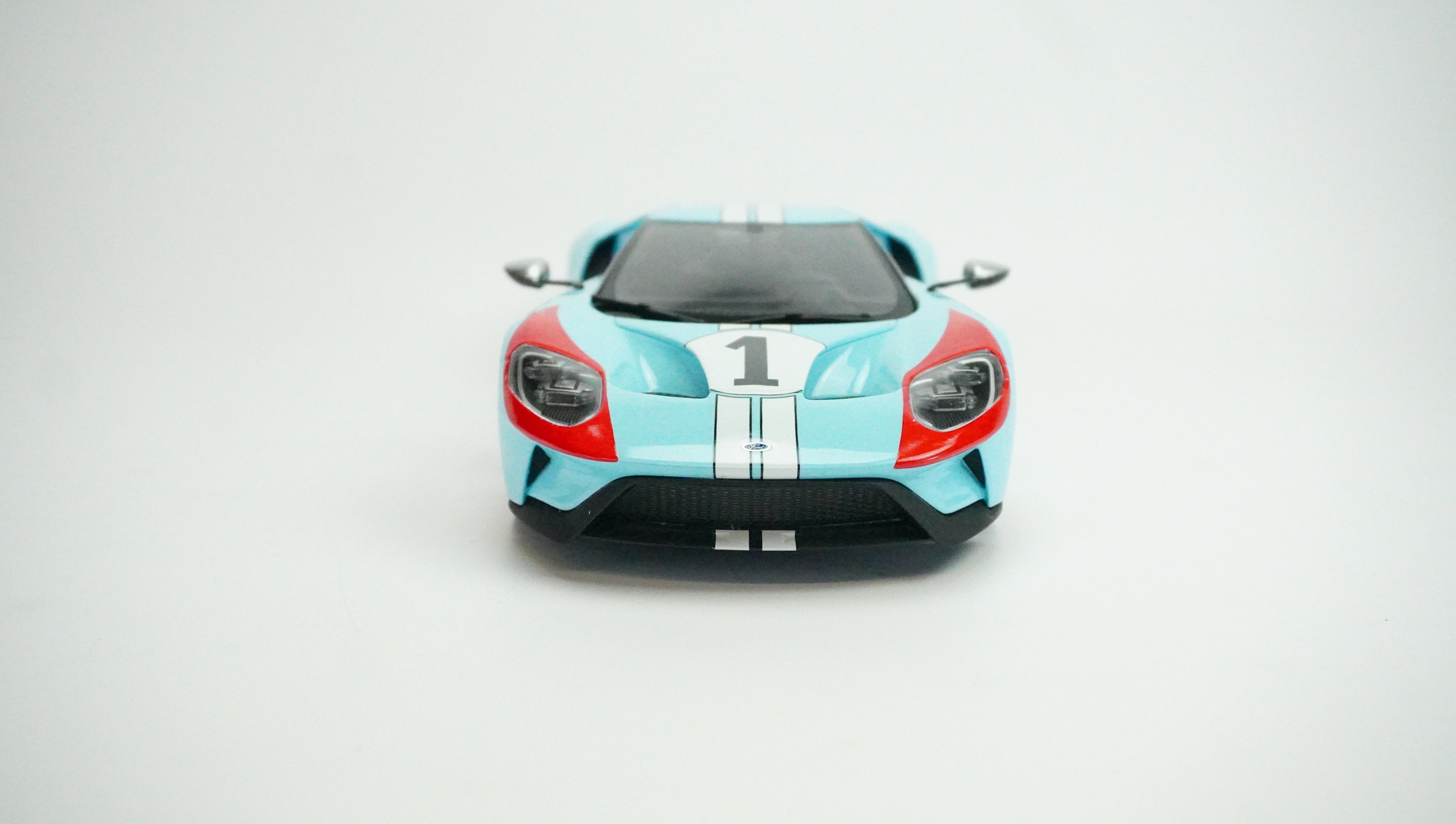 Ford GT Heritage Edition No.1 Gulf Limited 1:18