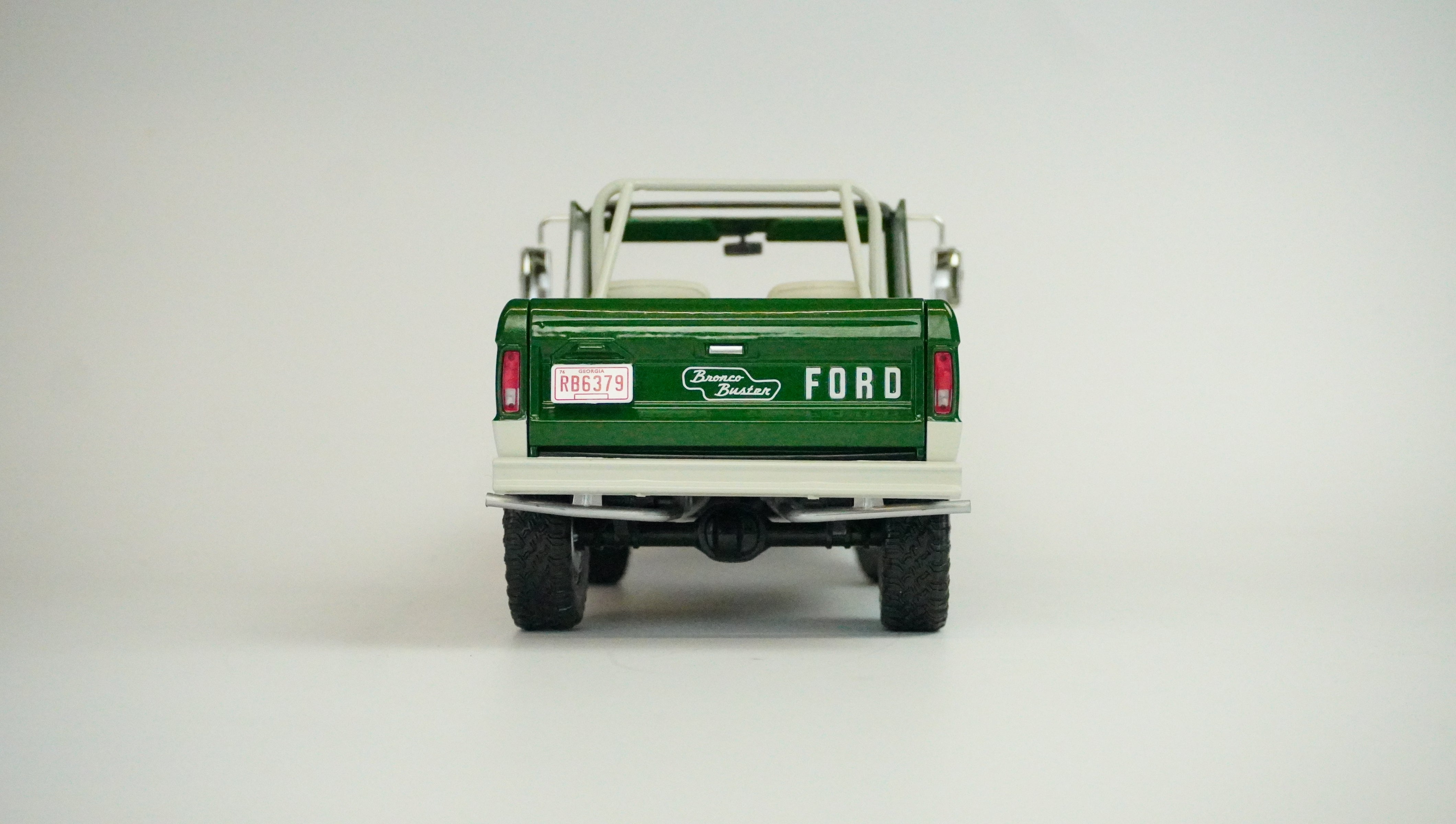 Ford Bronco Buster Limited 1970 1:18