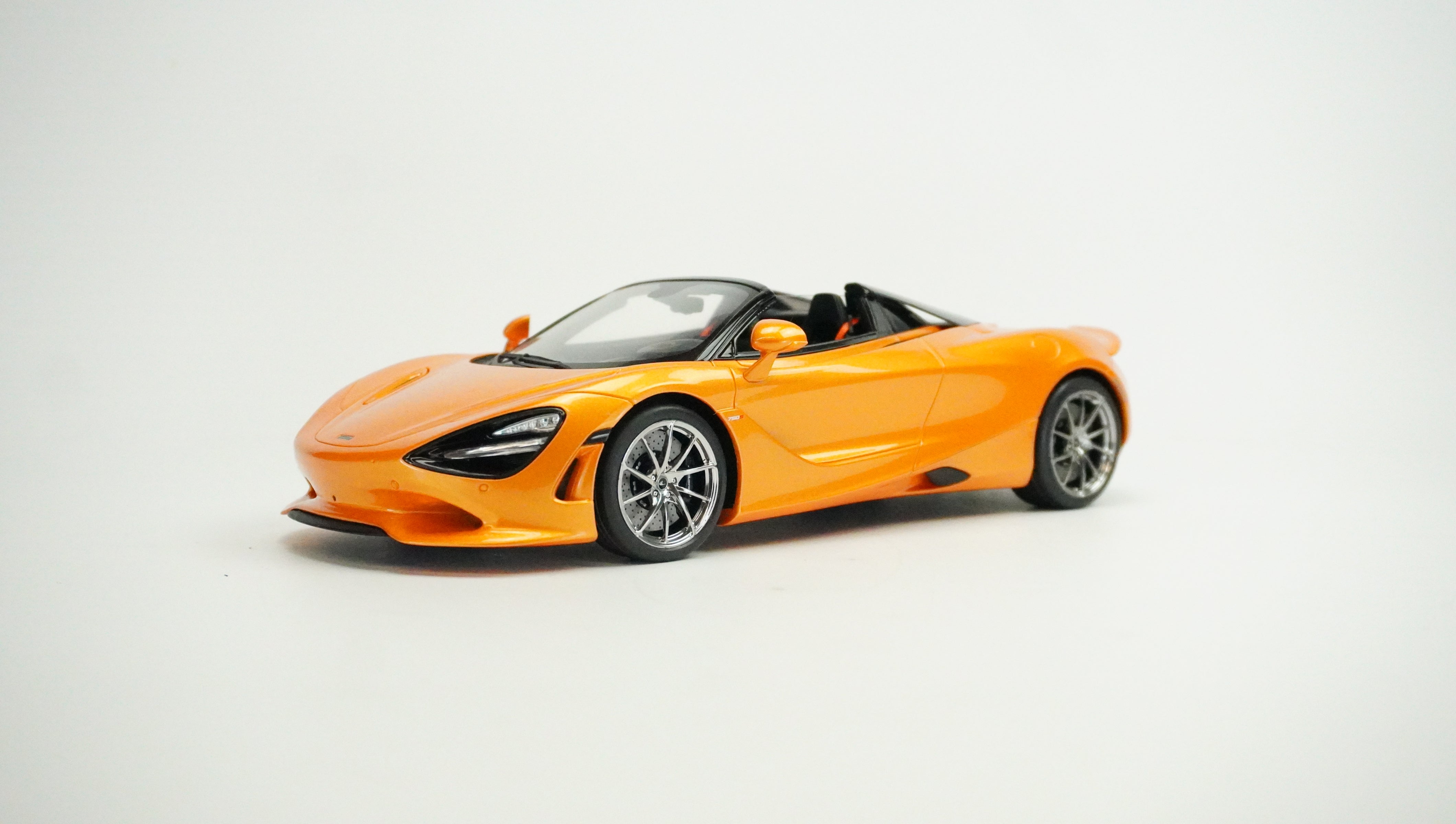 McLaren 750S Spider Limited 1:18