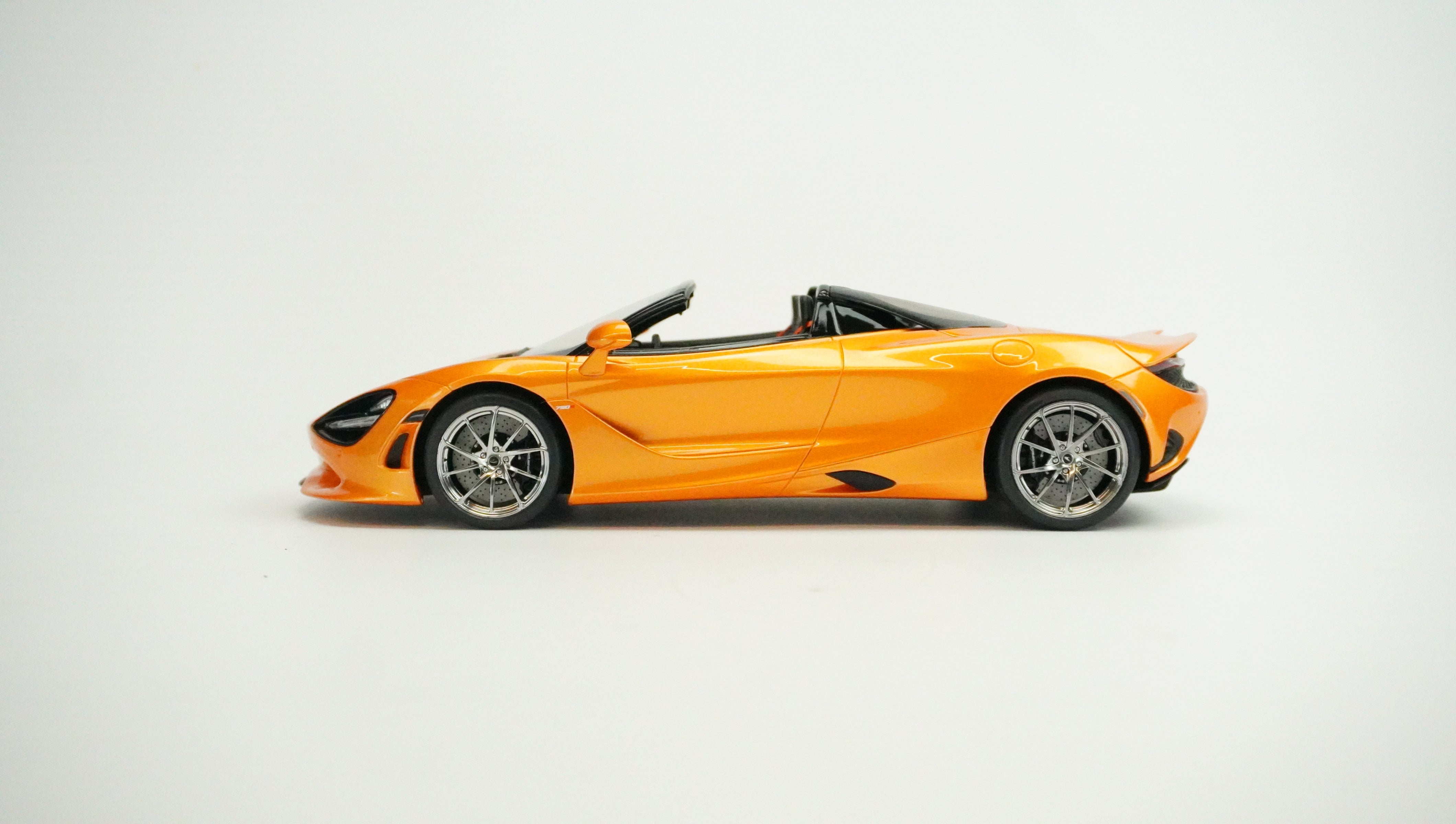 McLaren 750S Spider Limited 1:18