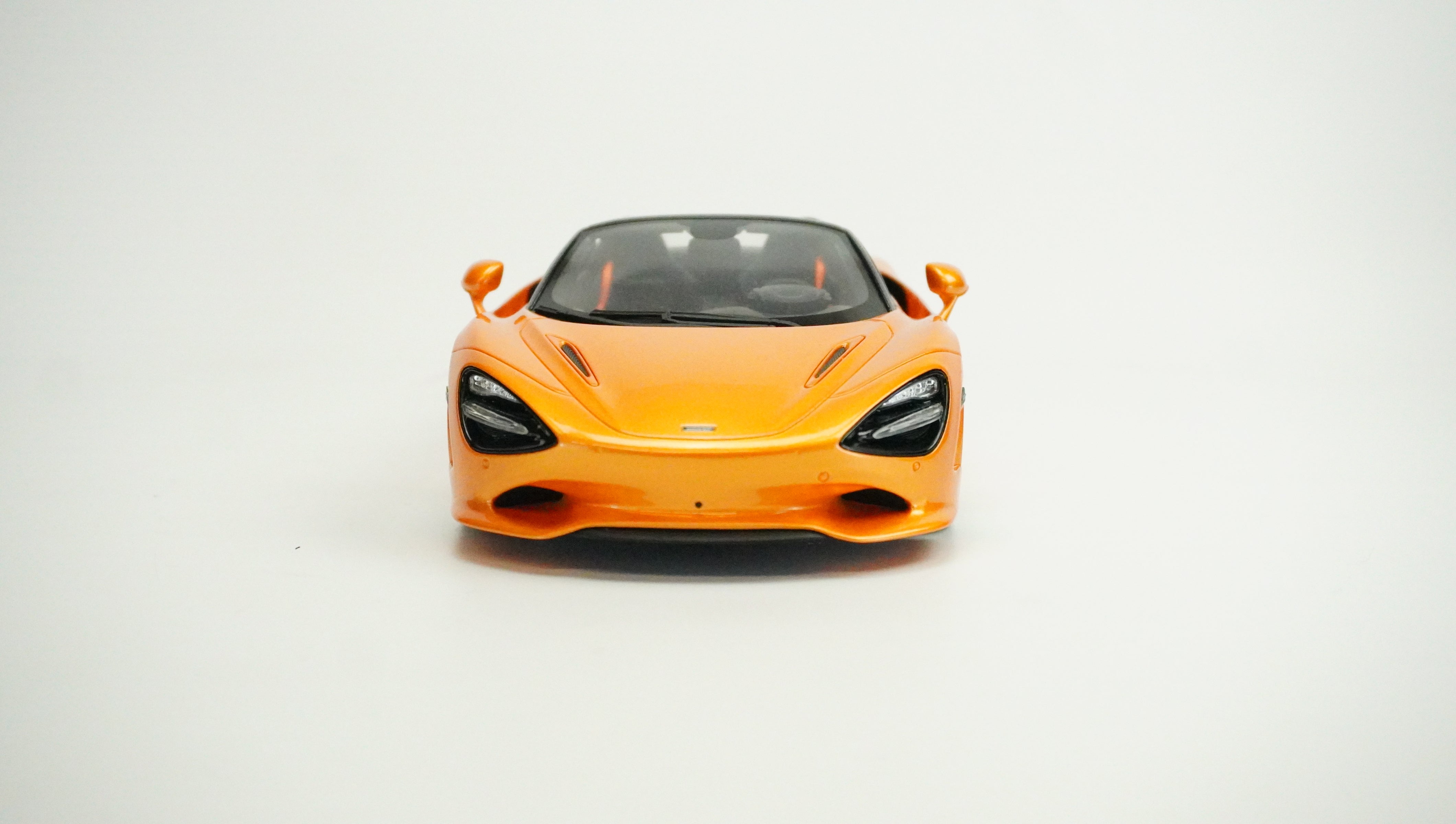 McLaren 750S Spider Limited 1:18