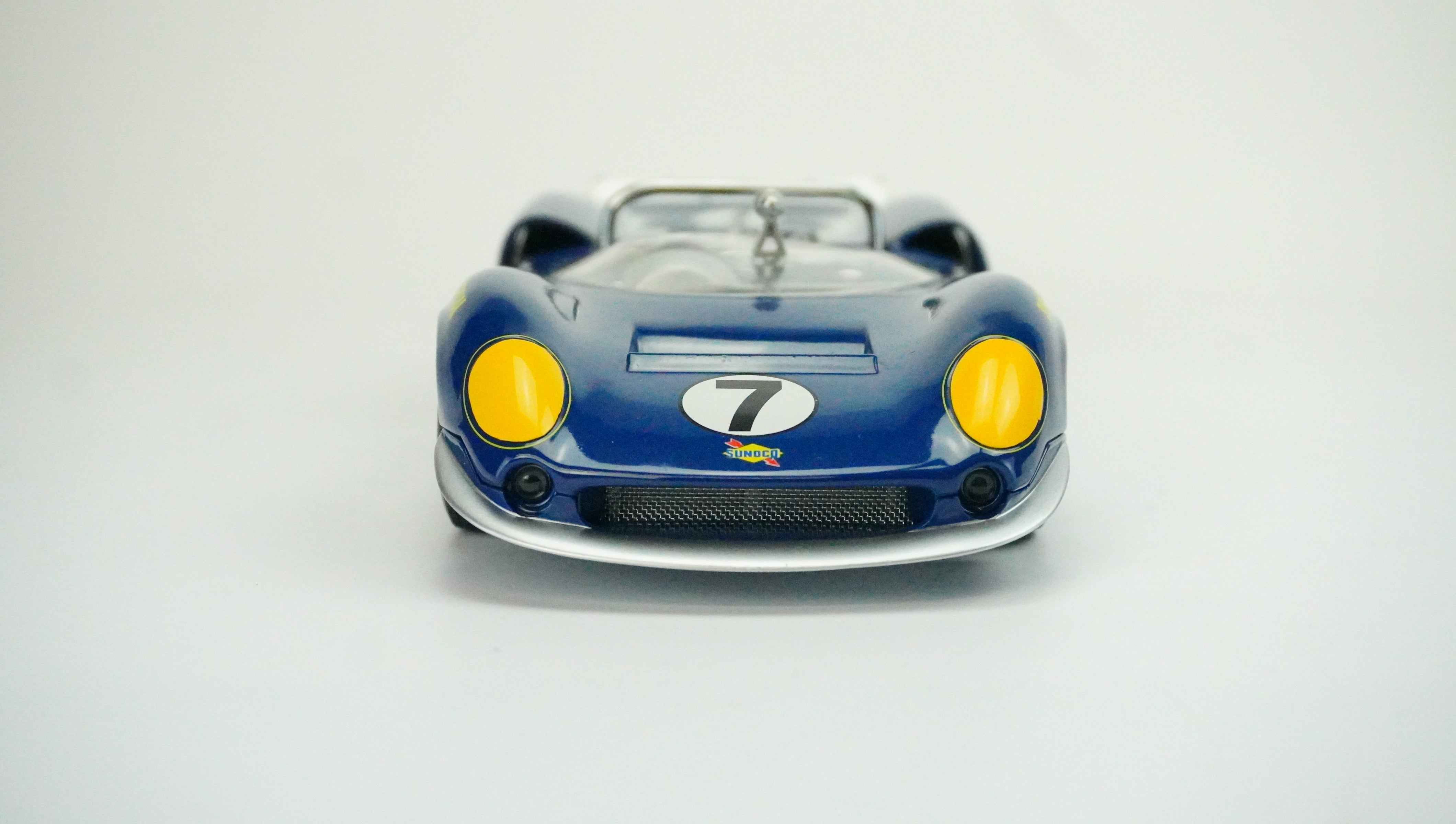 LOLA T70 III Spyder No.7 Limited 1966 1:18