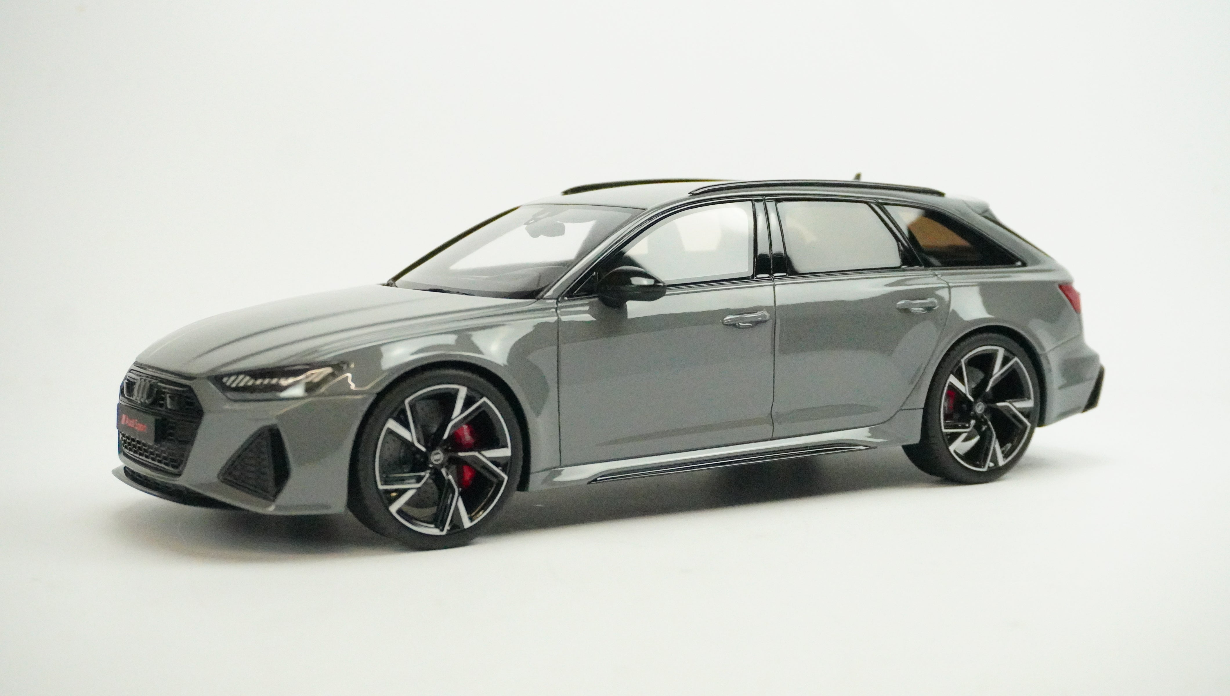 Audi RS6 Avant C8 Limited 1:18