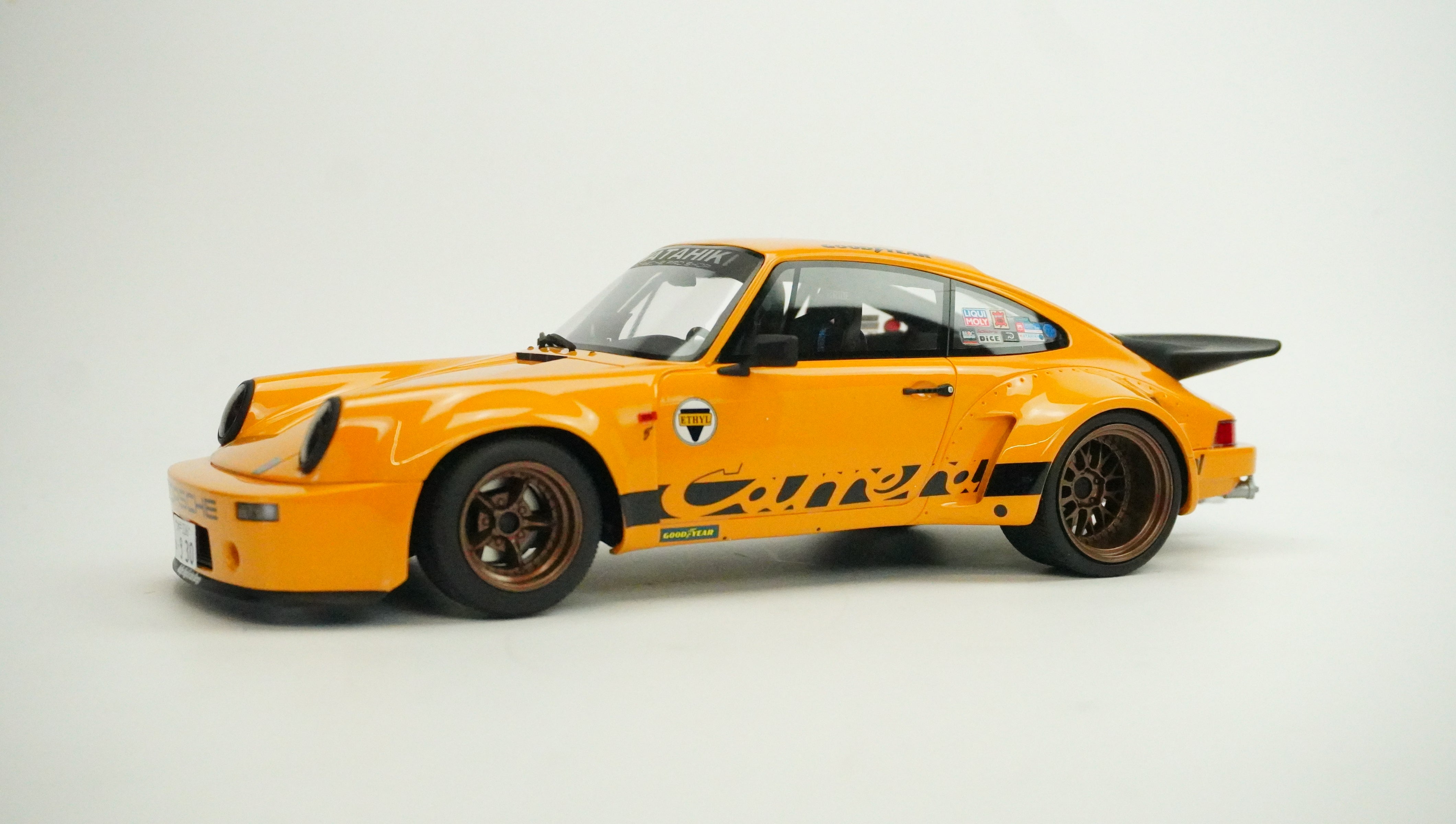 Porsche 911 RSR Carrera Limited 1:18