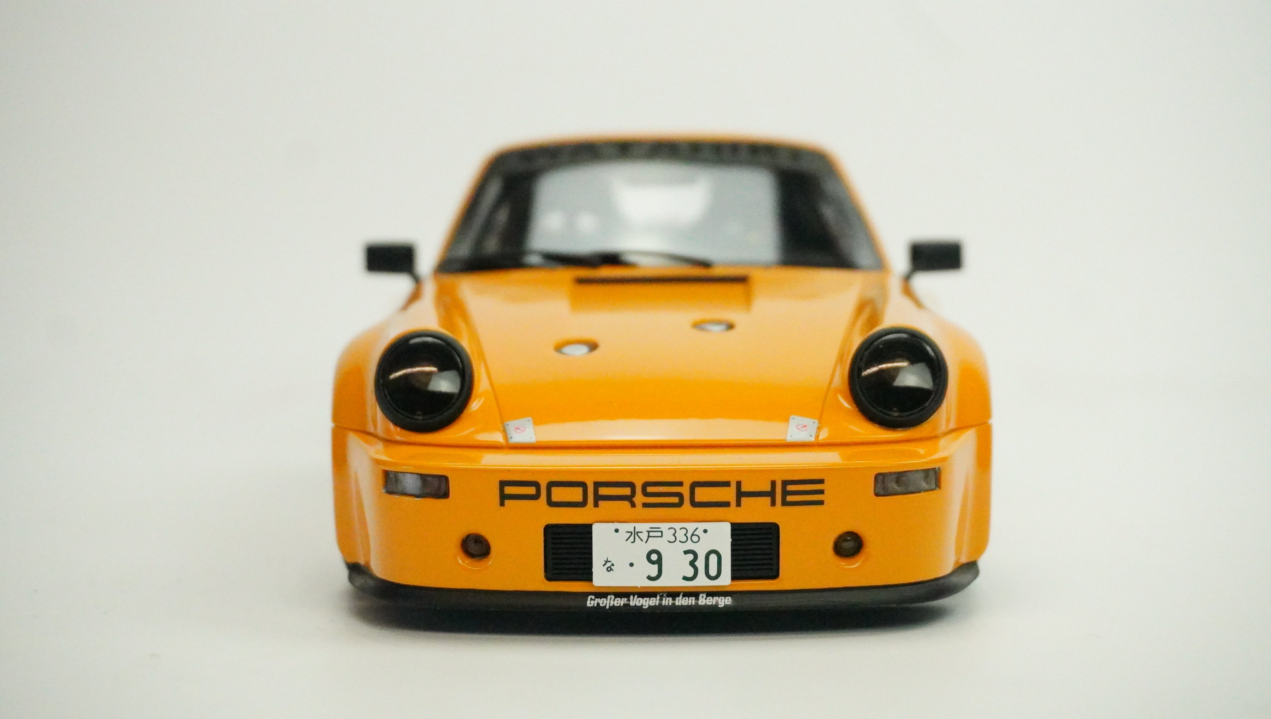 Porsche 911 RSR Carrera Limited 1:18
