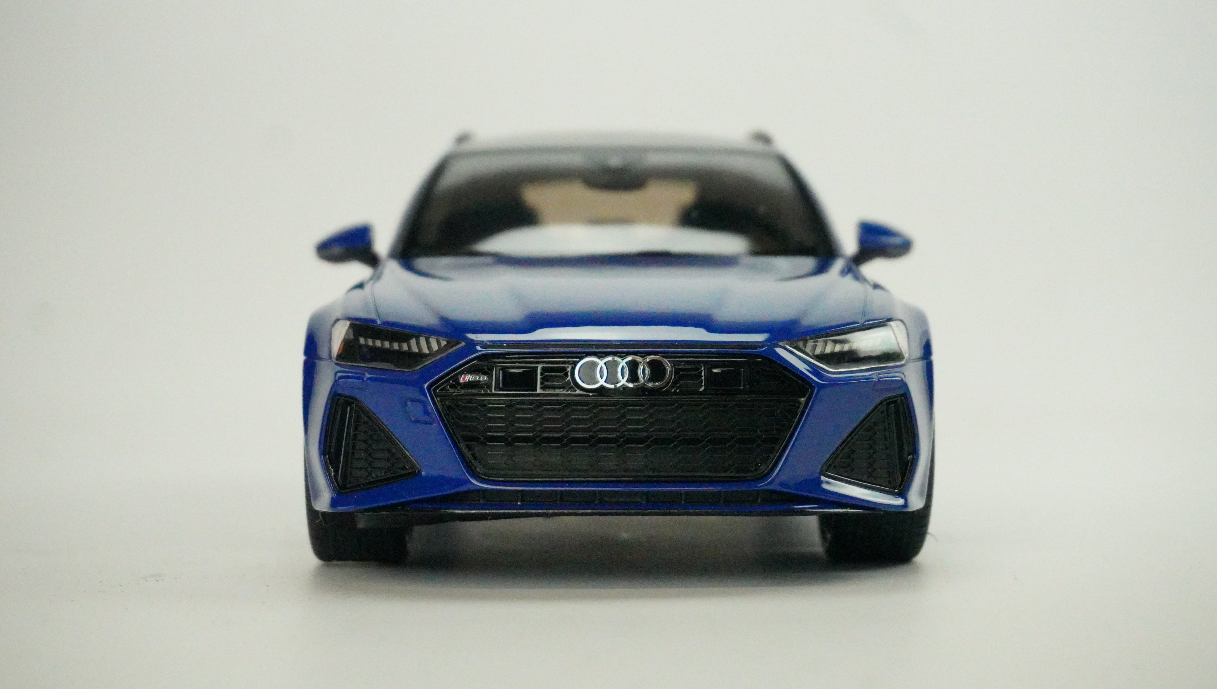 Audi RS6 Tribute Edition Limited 1:18