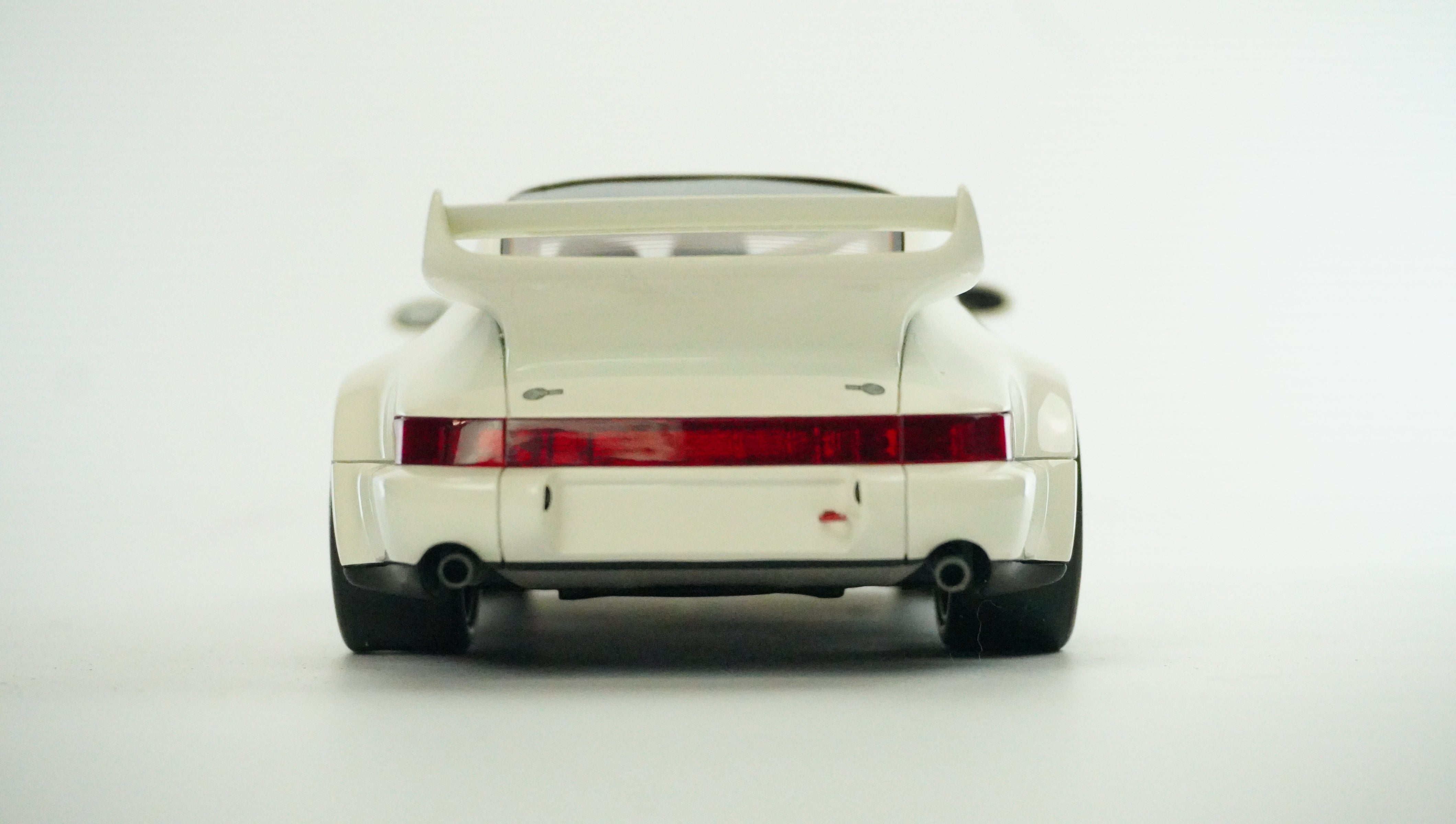 Porsche 964 RSR Carrera Limited 1:18