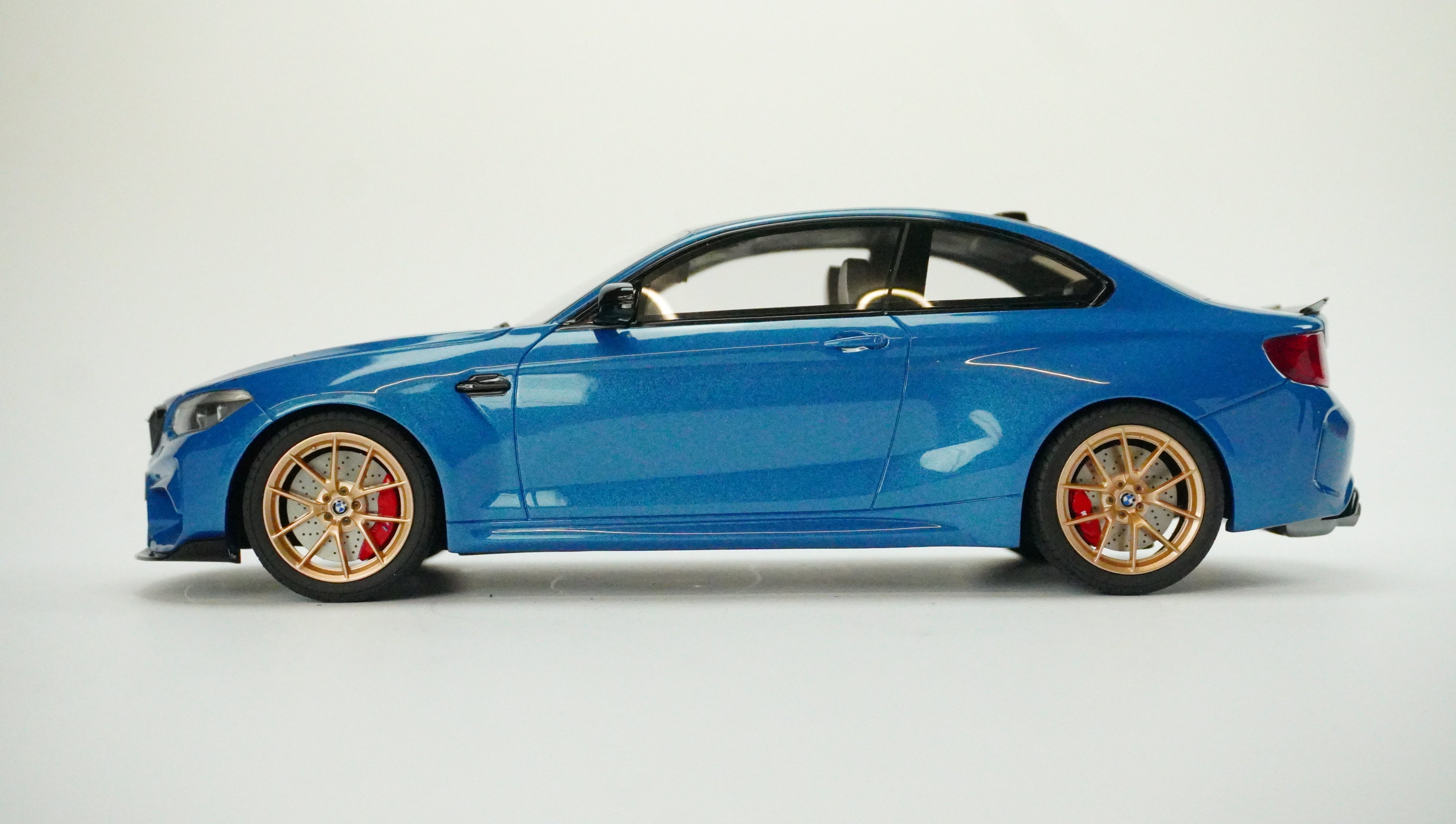 BMW M2 CS (F87) Limited 1:18